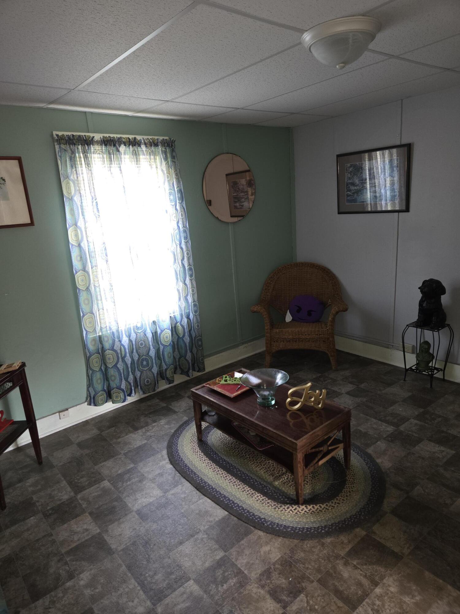 113 E Unity Drive Property Photo 11