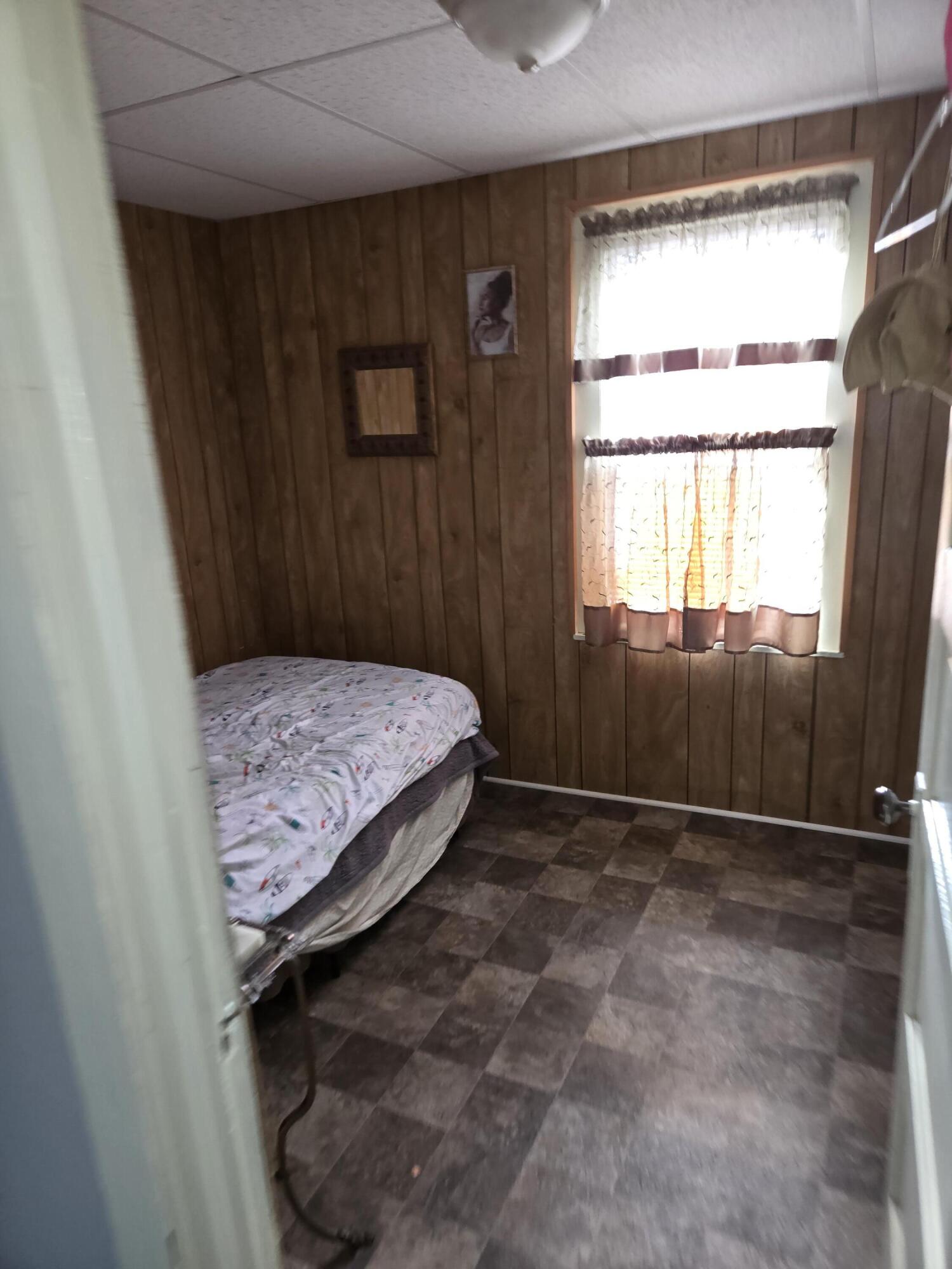113 E Unity Drive Property Photo 12