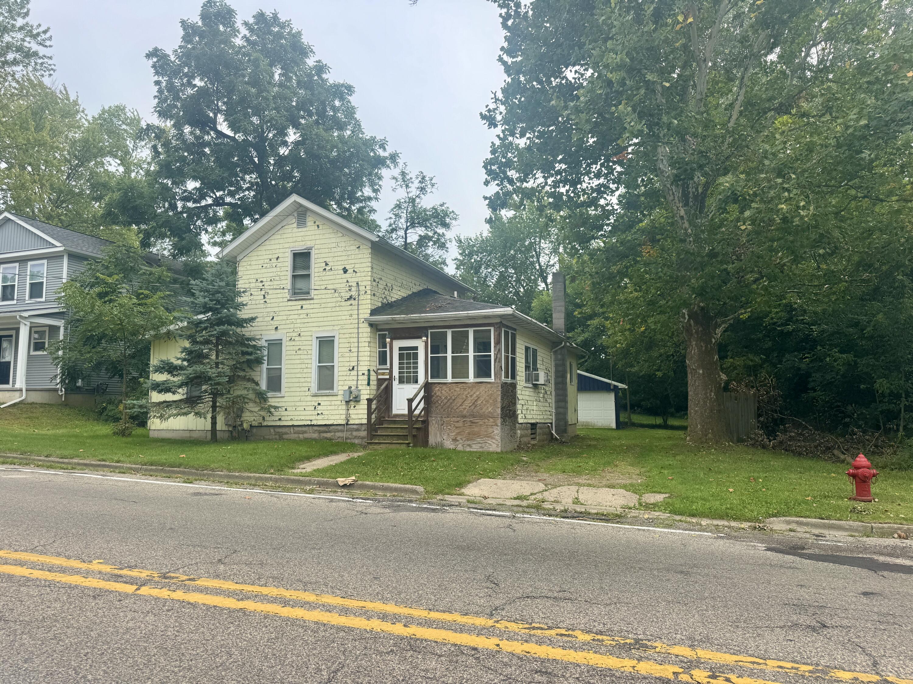 515 E North Street Property Photo 1