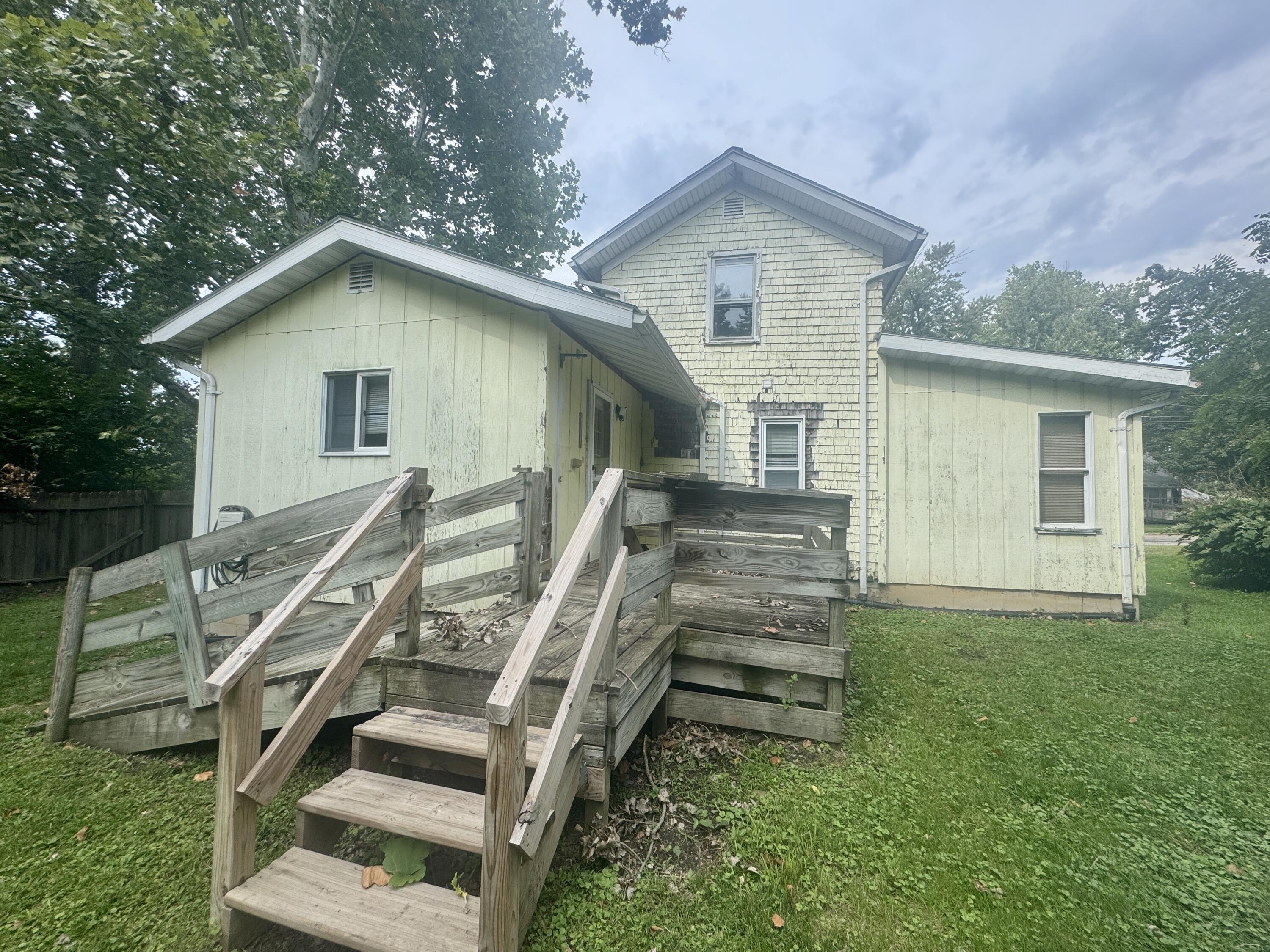 515 E North Street Property Photo 14