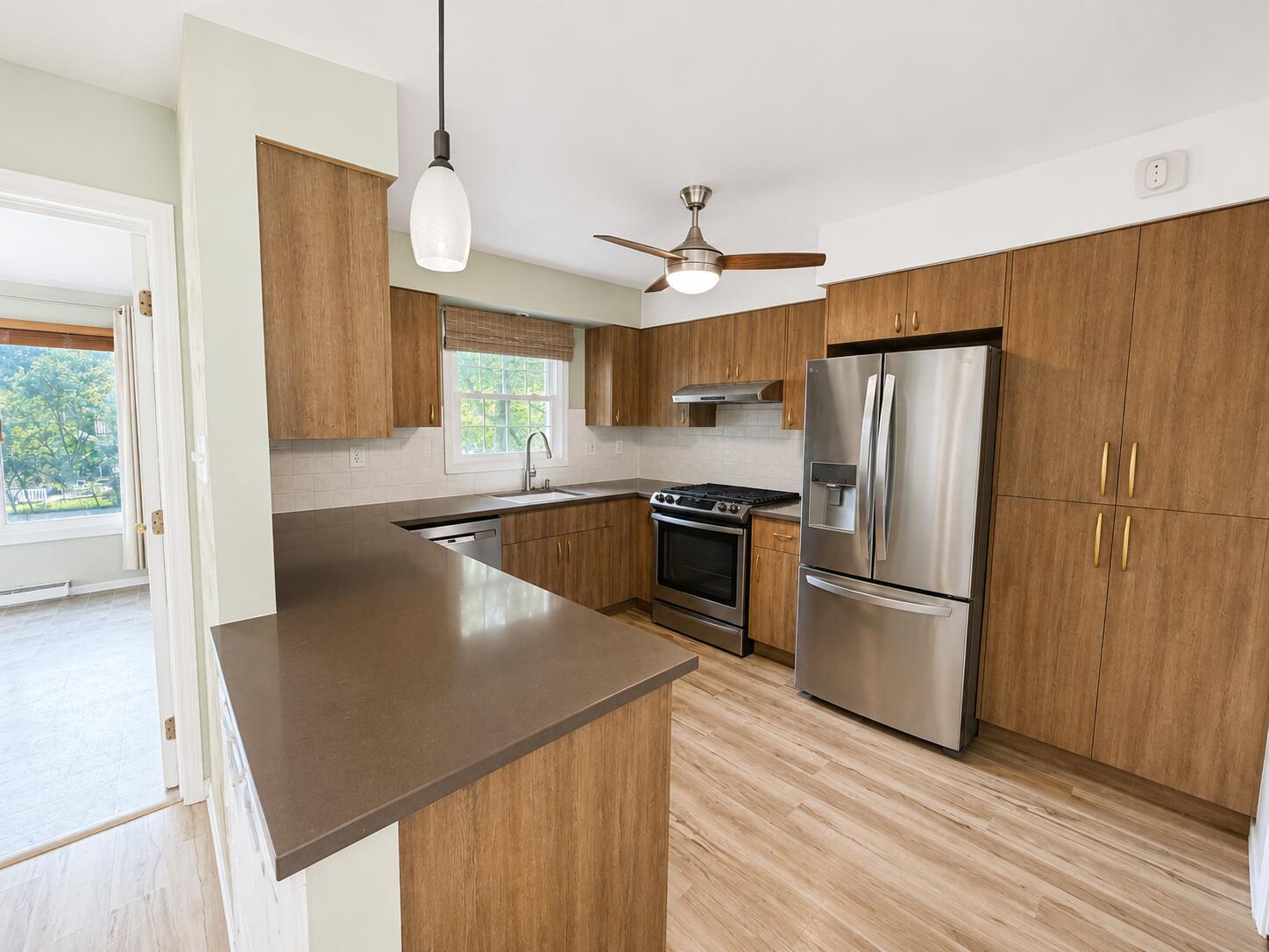 334 Grand Street N Property Photo 2
