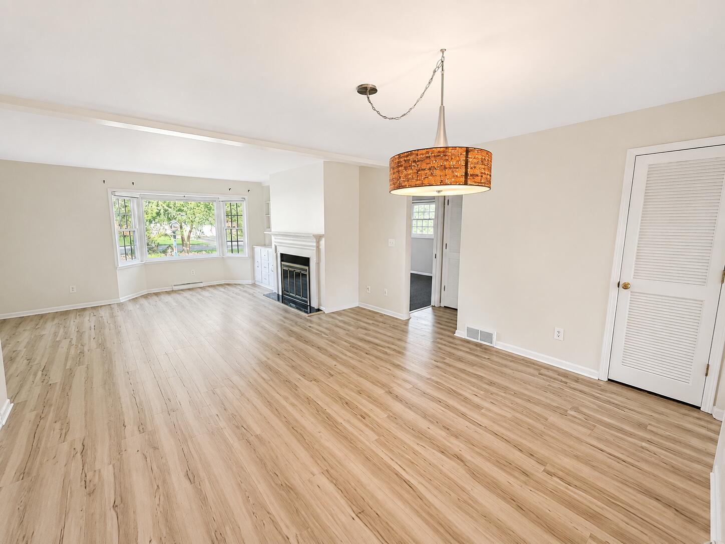 334 N Grand Street Property Photo 5