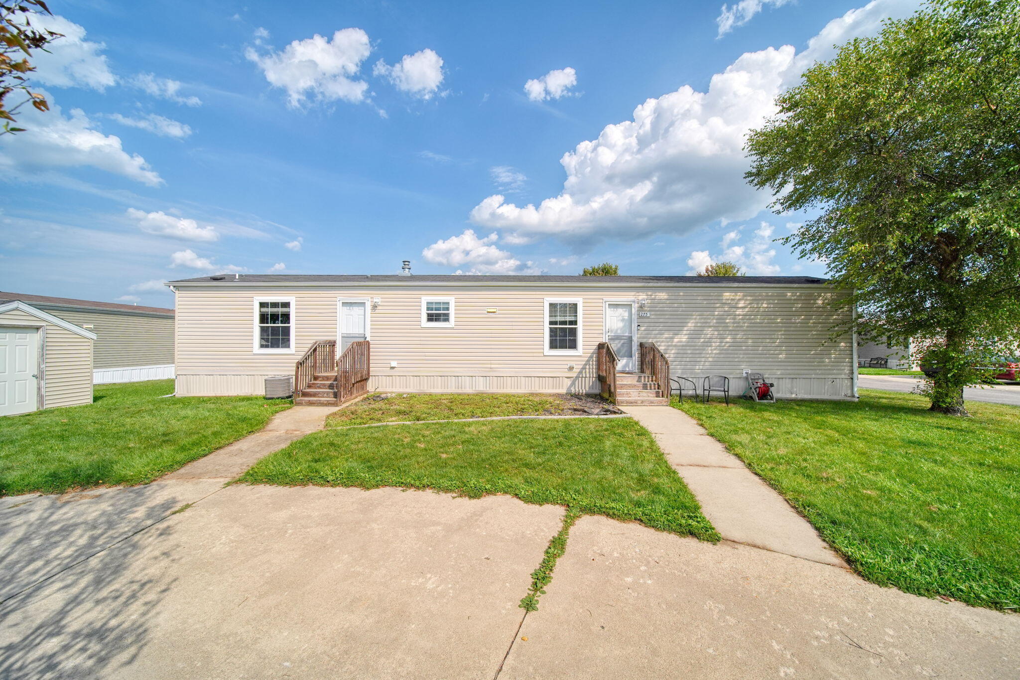 275 Grand River Drive Property Photo 1