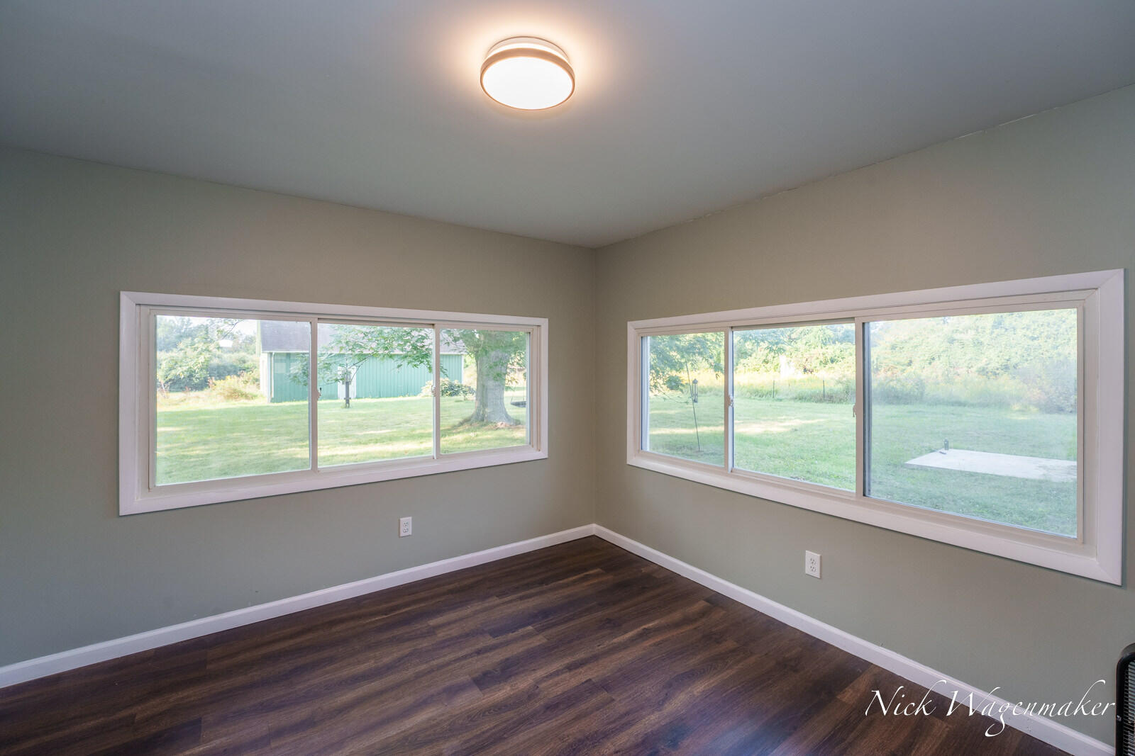3225 Benston Road Property Photo 14