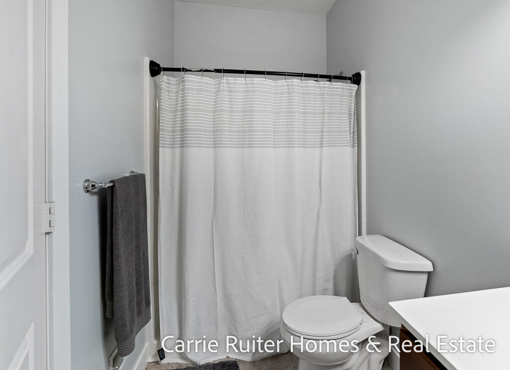 1104 Zachary Street Property Photo 14