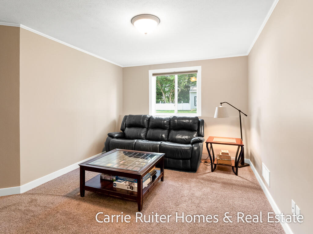 1104 Zachary Street Property Photo 27
