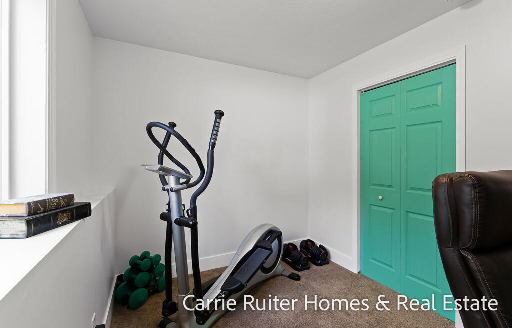 1104 Zachary Street Property Photo 29