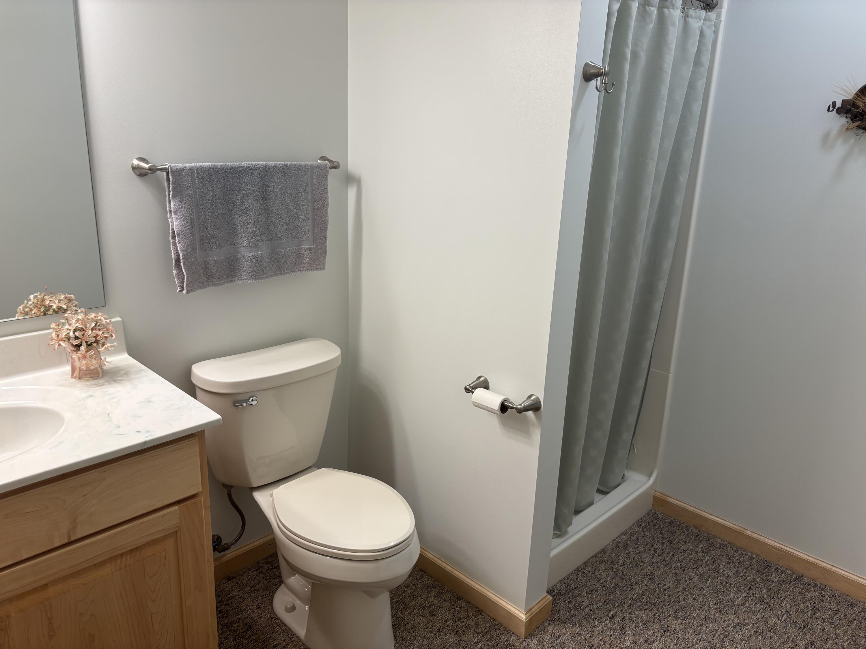 604 Hampshire Drive Property Photo 16