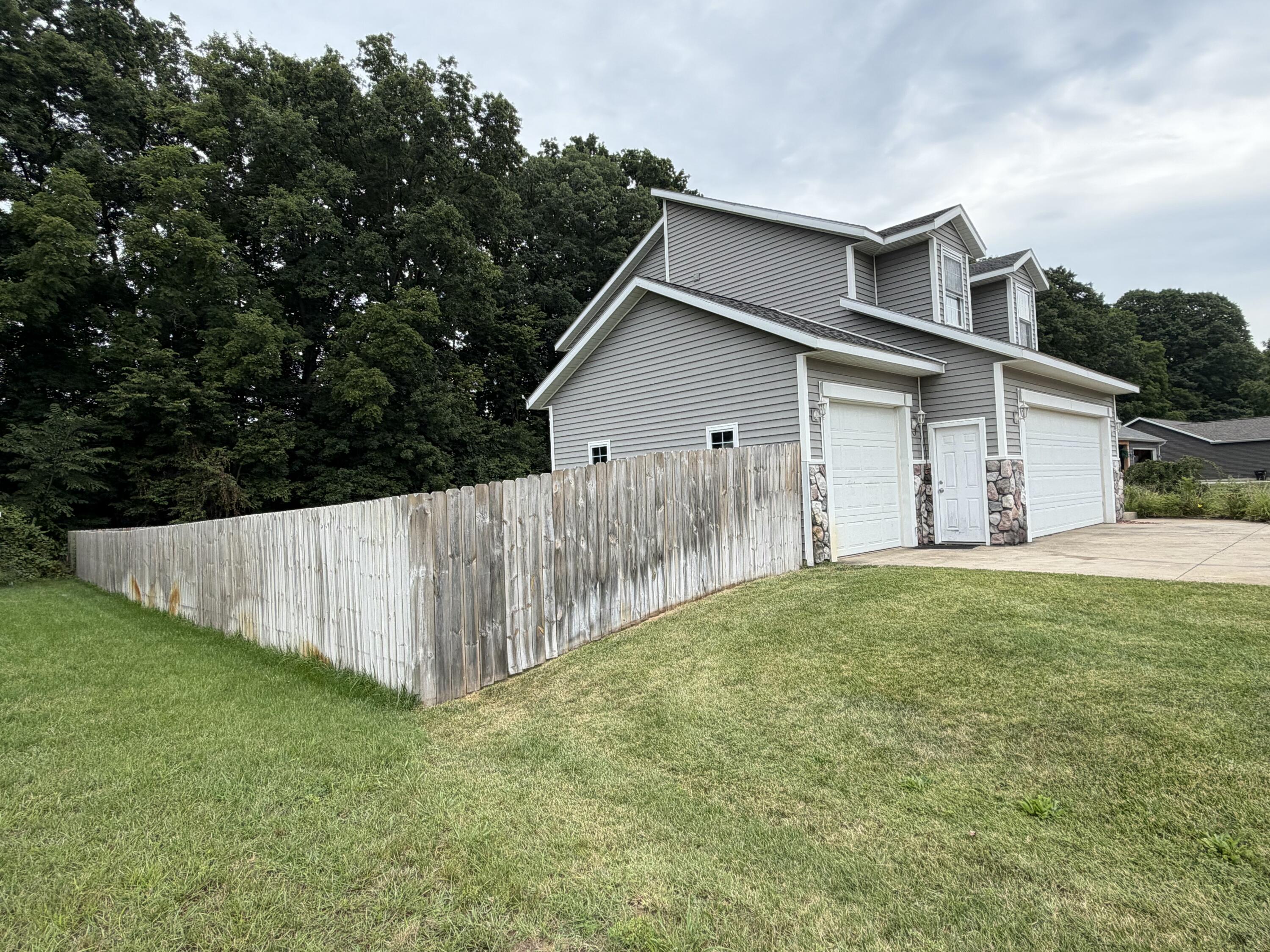 3221 Fairhaven Drive Property Photo 17