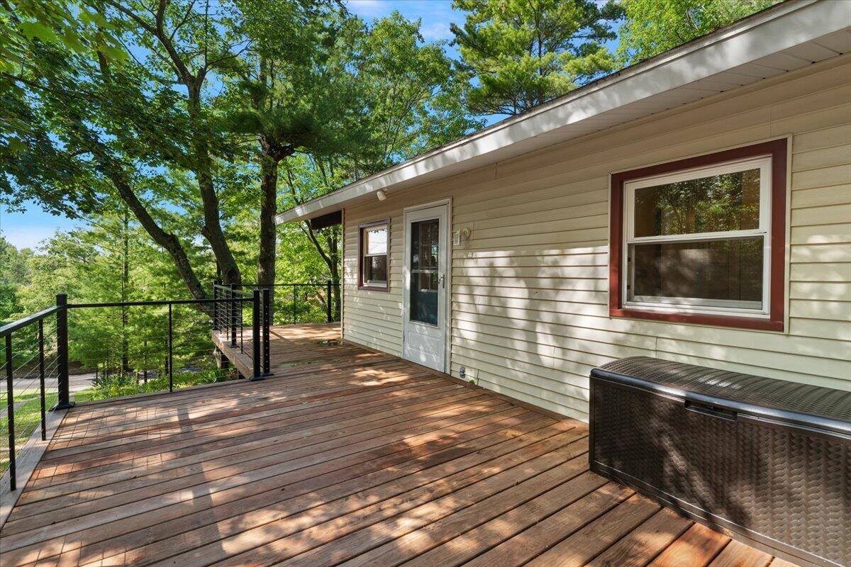 56 S Lighthouse Drive Property Photo 8