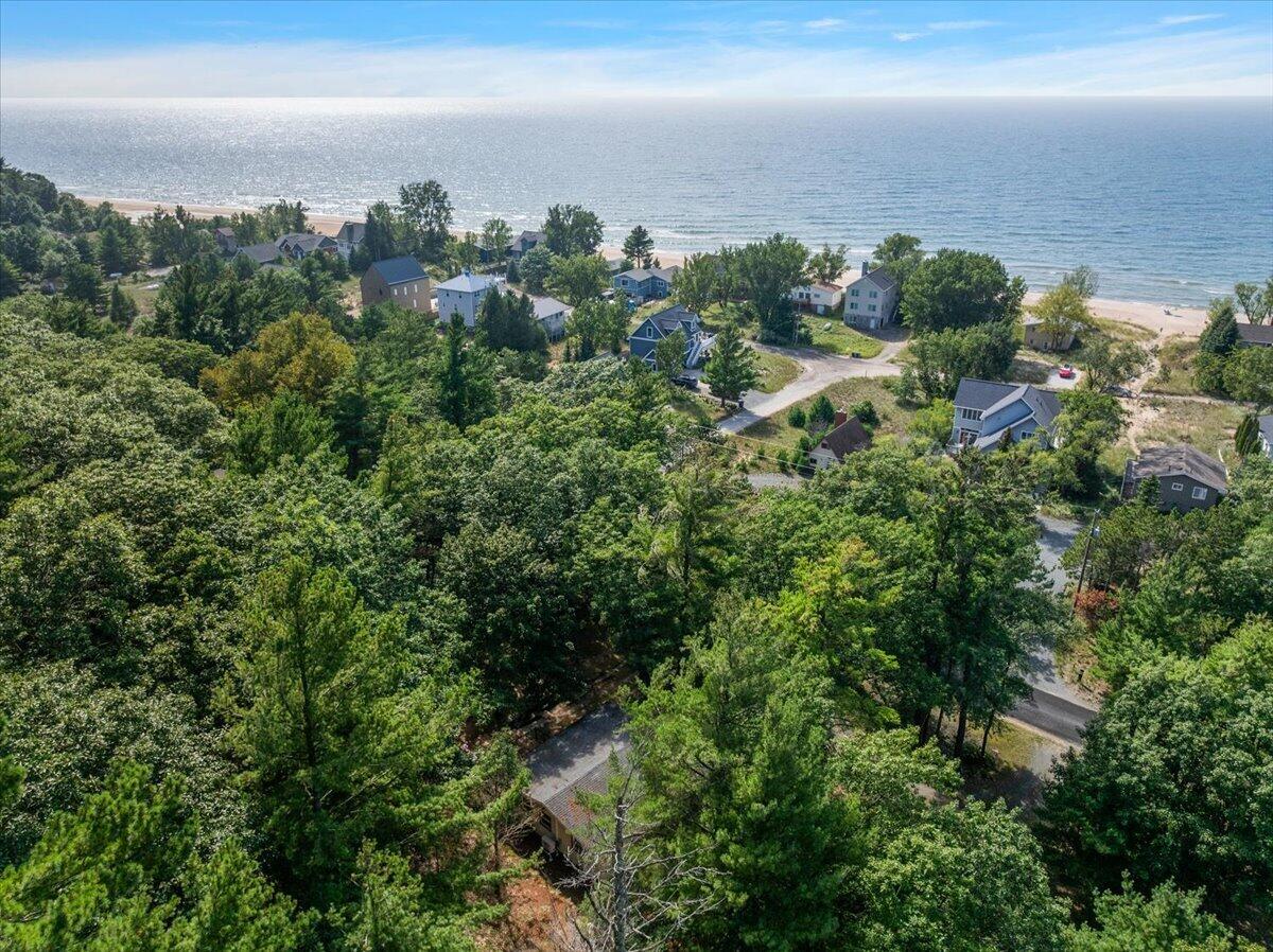 56 S Lighthouse Drive Property Photo 15