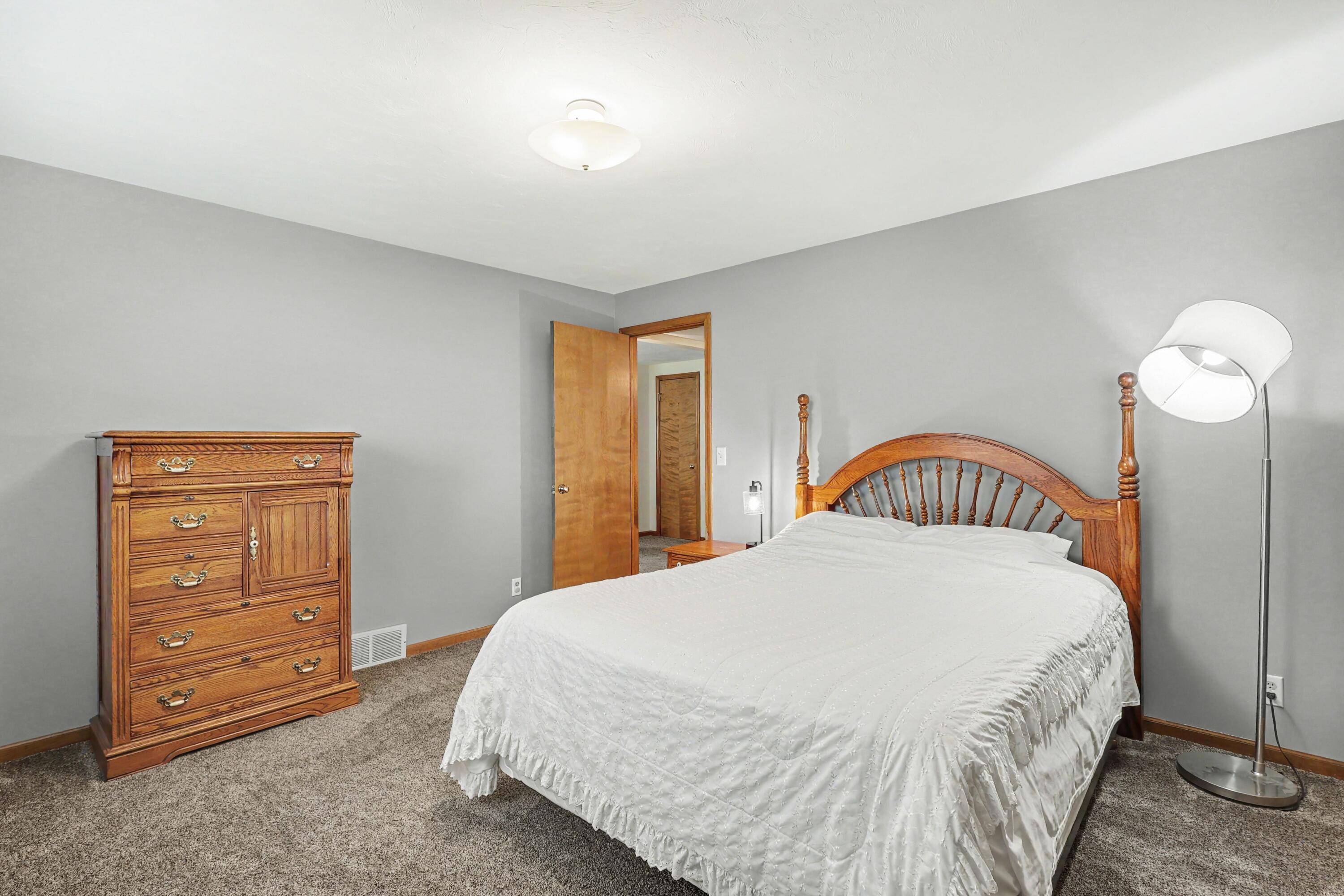 10068 Holiday Drive Property Photo 23