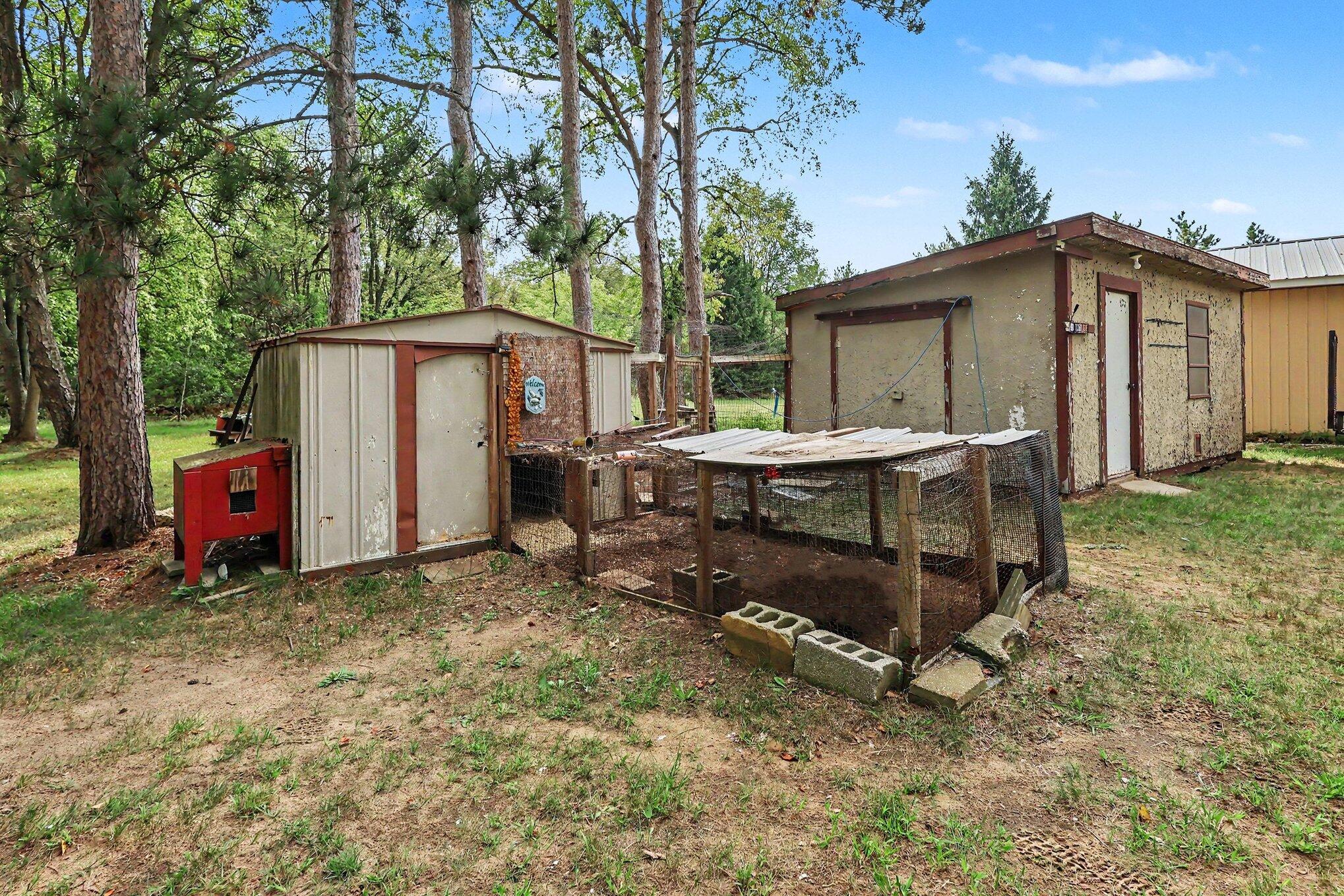 912 S Bossett Road Property Photo 24