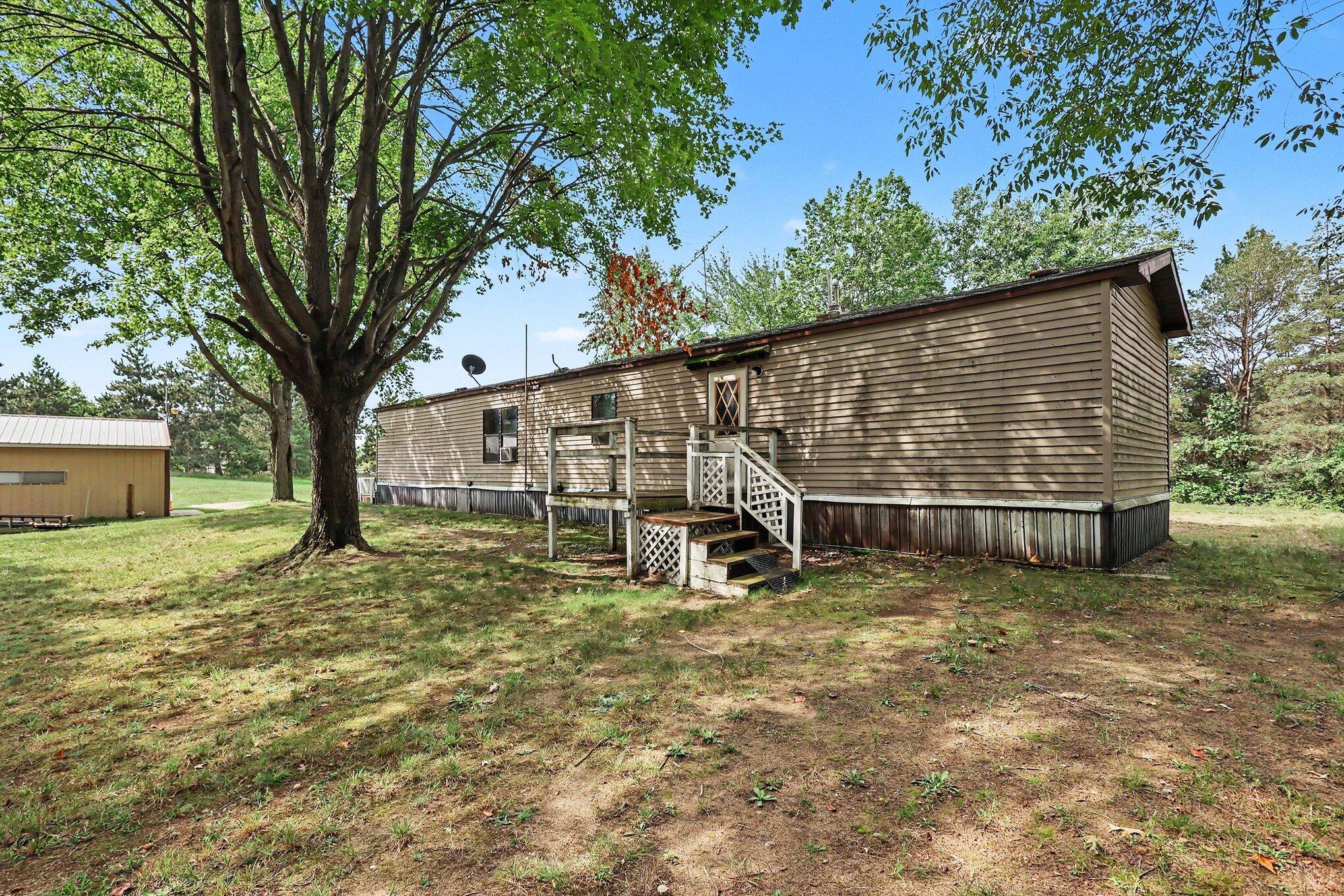 912 S Bossett Road Property Photo 26