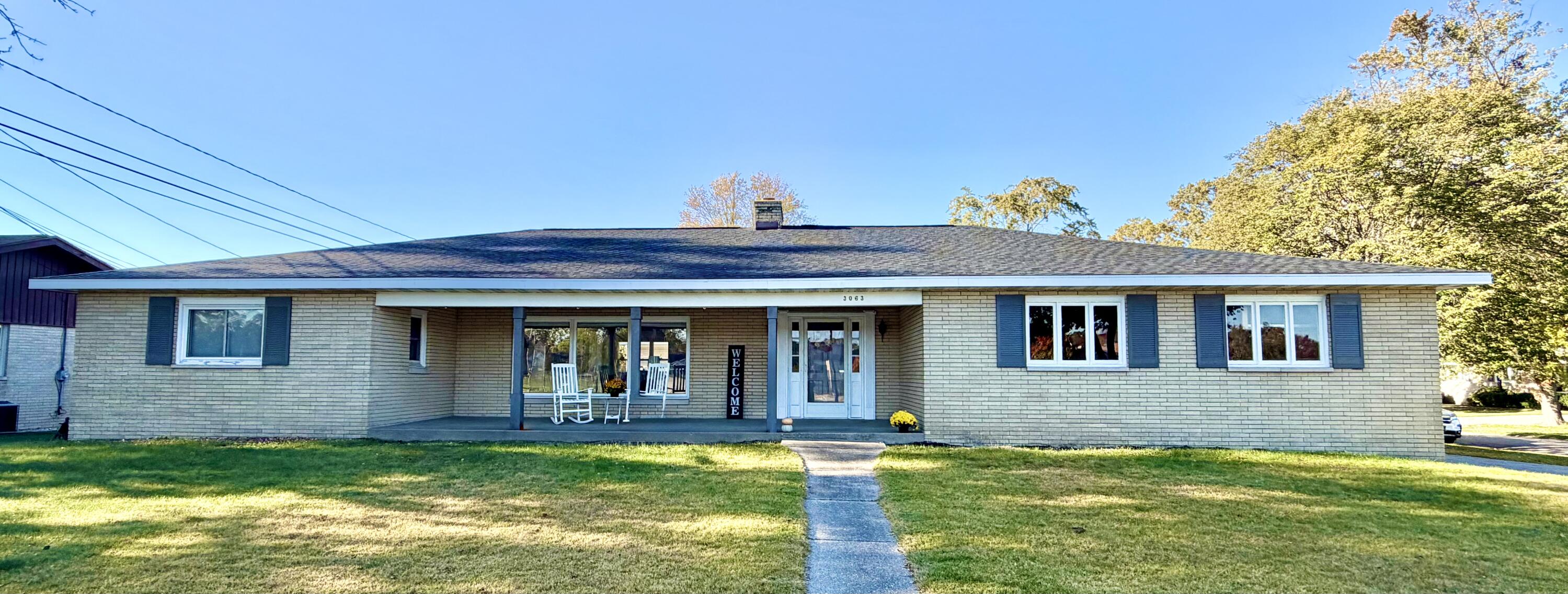 3063 Glenside Boulevard Property Photo 1