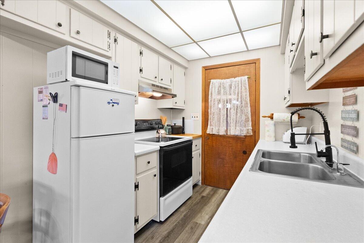 10151 Birch Drive Property Photo 5