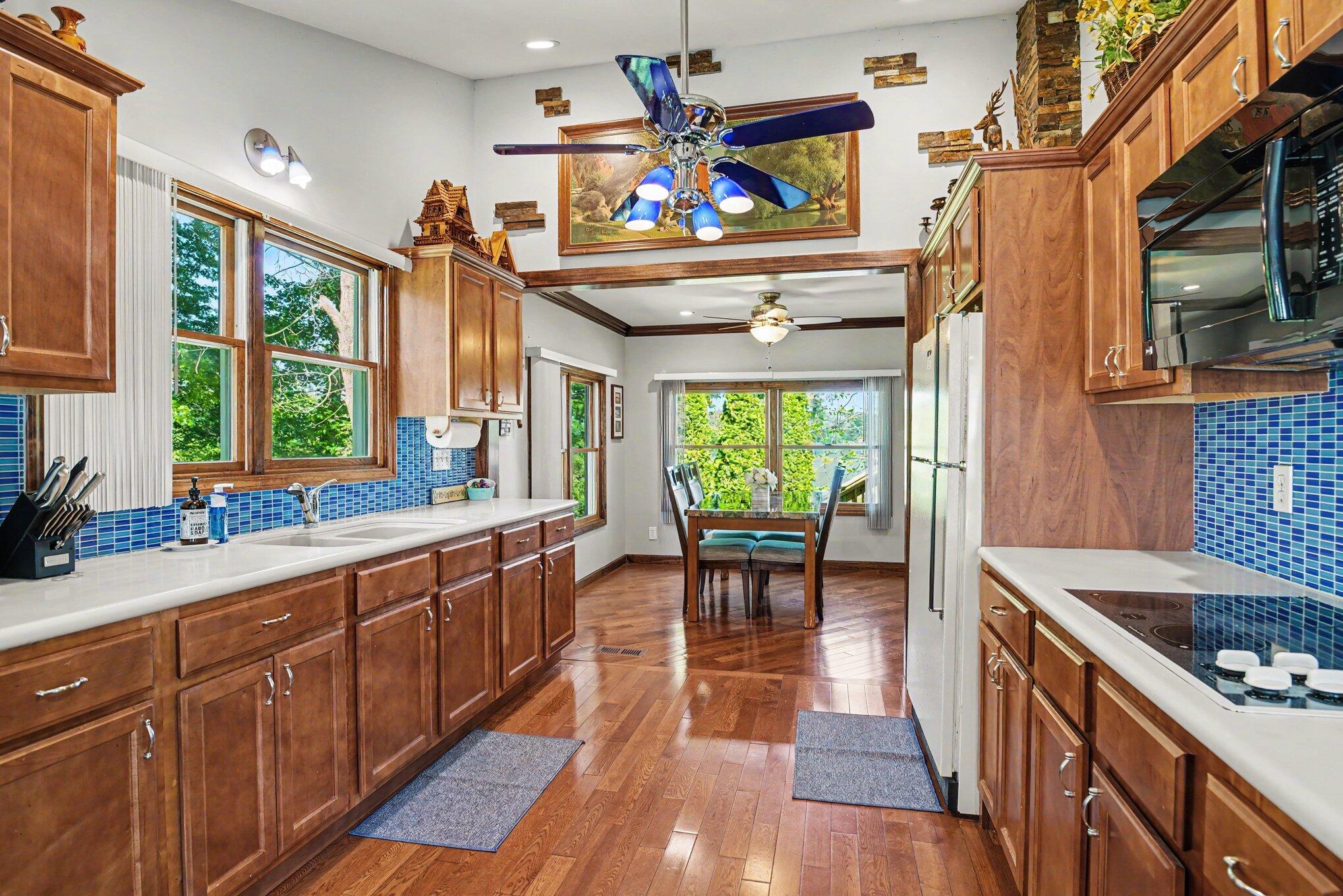 14516 Lilly Lake Drive Property Photo 14