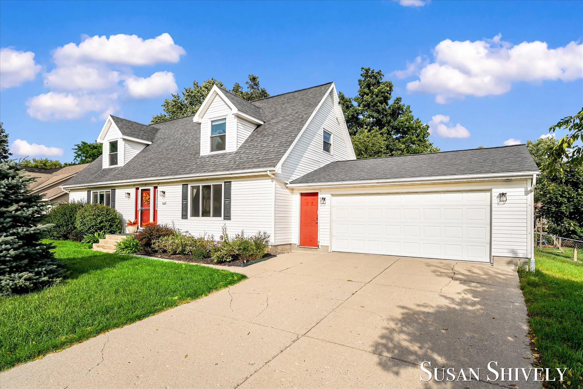 5022 Montauk Drive Nw Property Photo 4