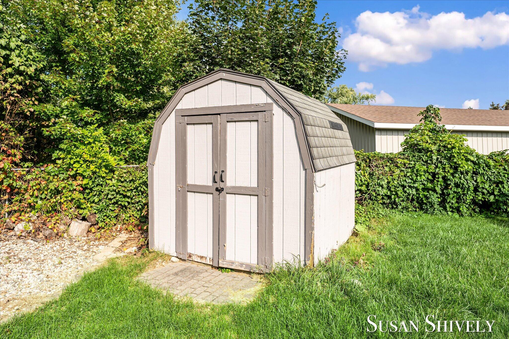 5022 Montauk Drive Nw Property Photo 37