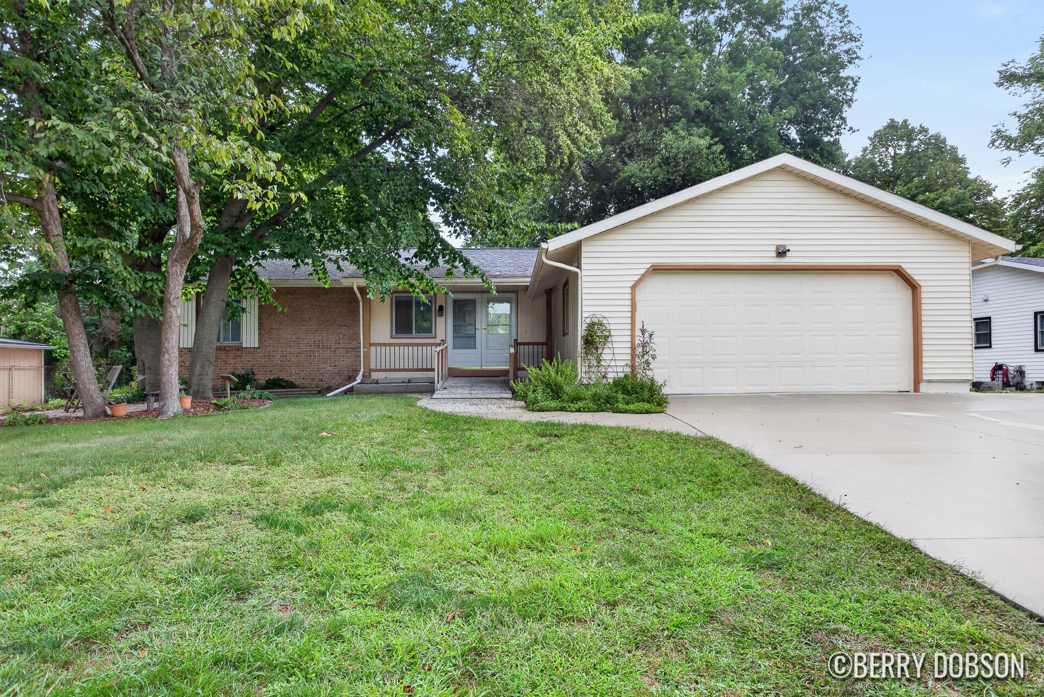 2217 Highlander Drive Se Property Photo 5
