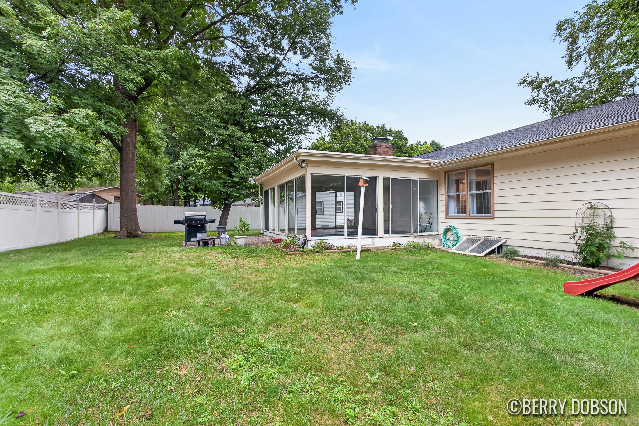 2217 Highlander Drive Se Property Photo 7
