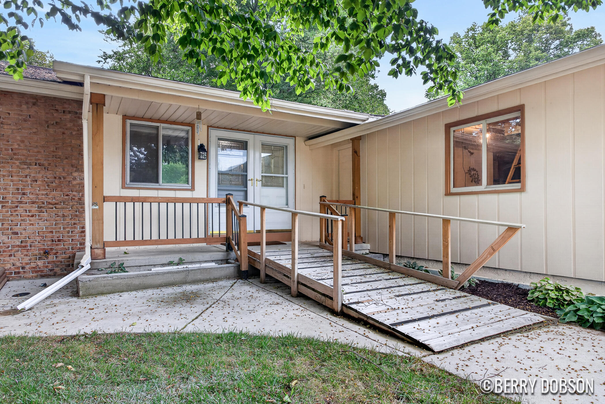 2217 Highlander Drive Se Property Photo 8