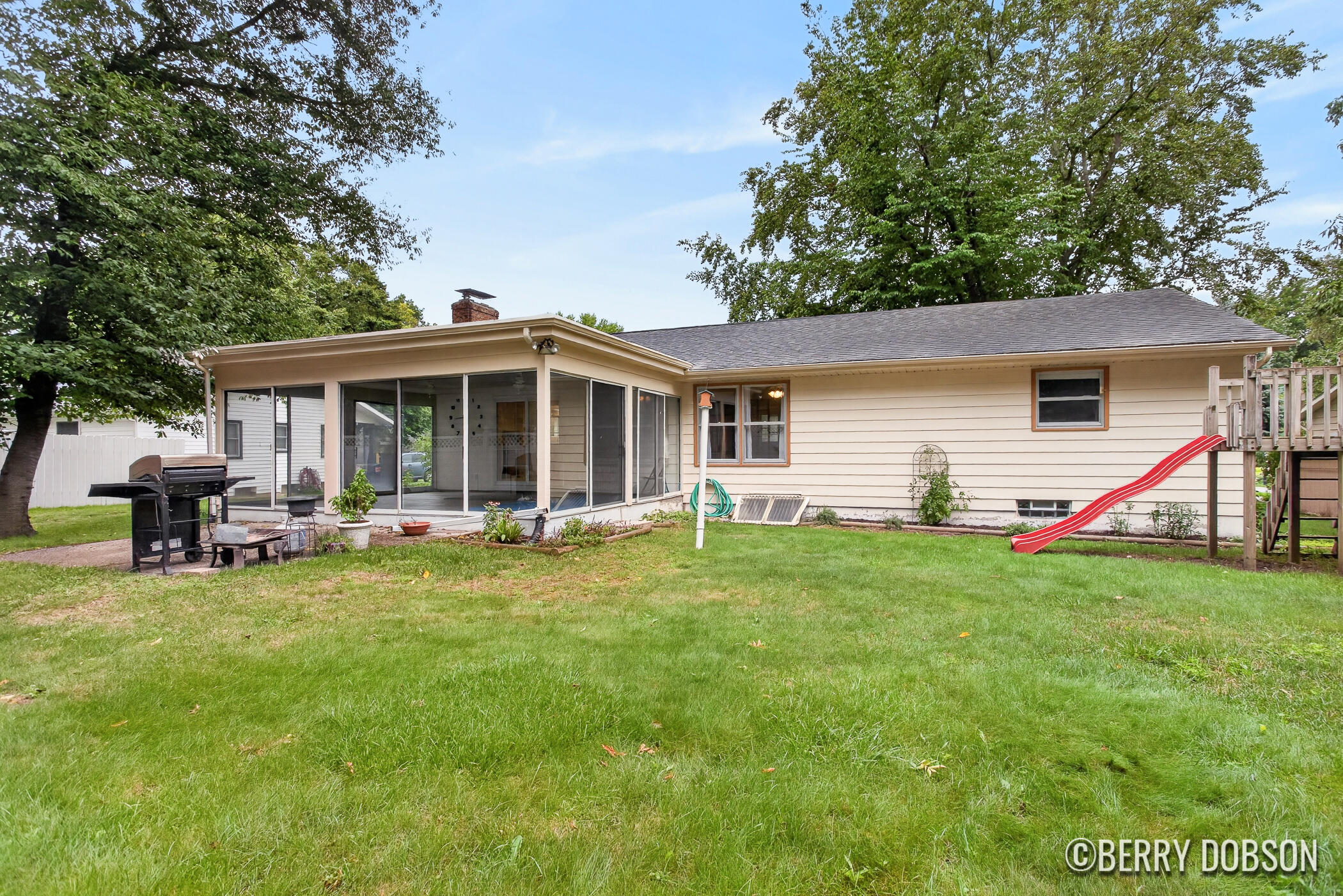 2217 Highlander Drive Se Property Photo 9