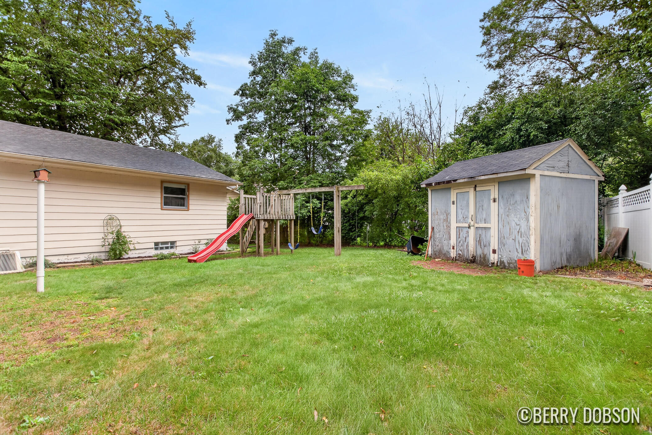 2217 Highlander Drive Se Property Photo 10