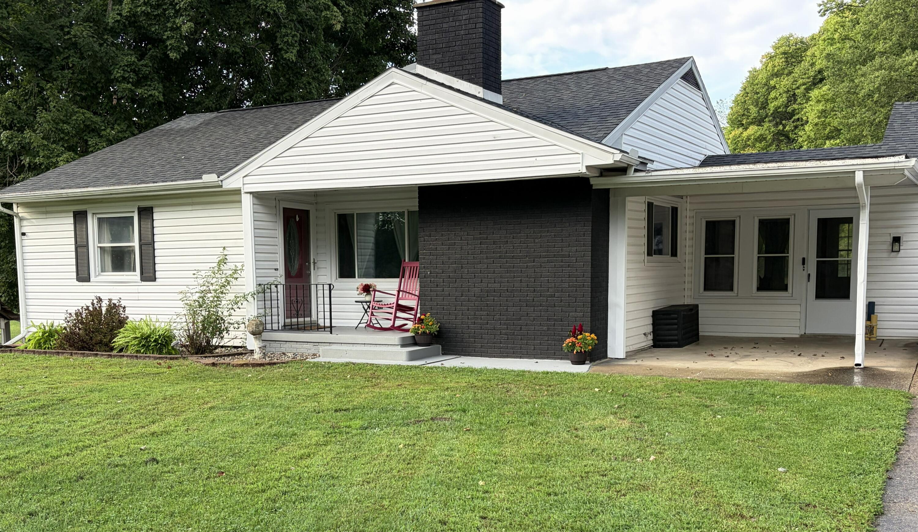 751 Riverview Drive Property Photo 1