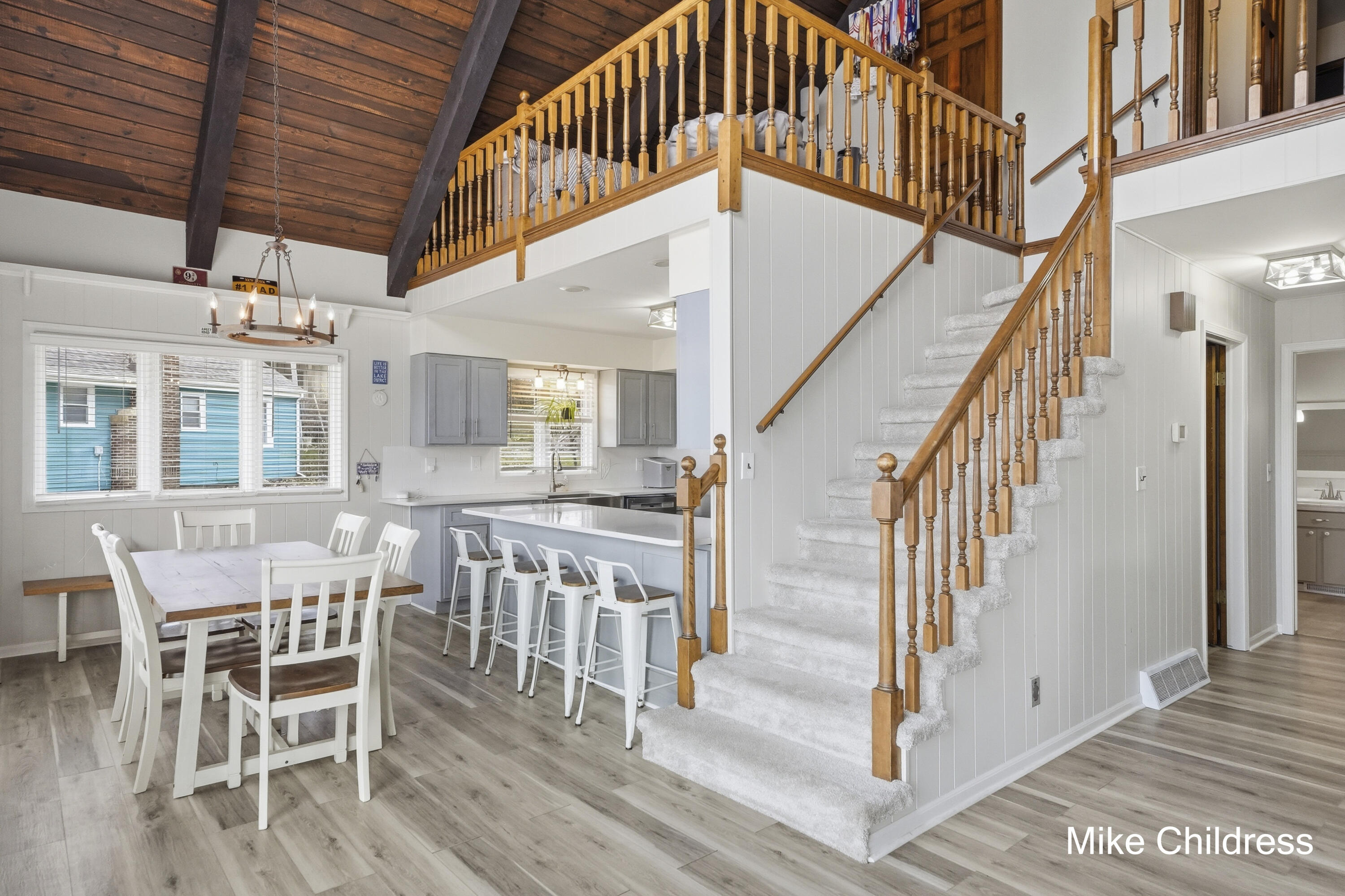 6390 Lakeshore Drive Property Photo 9