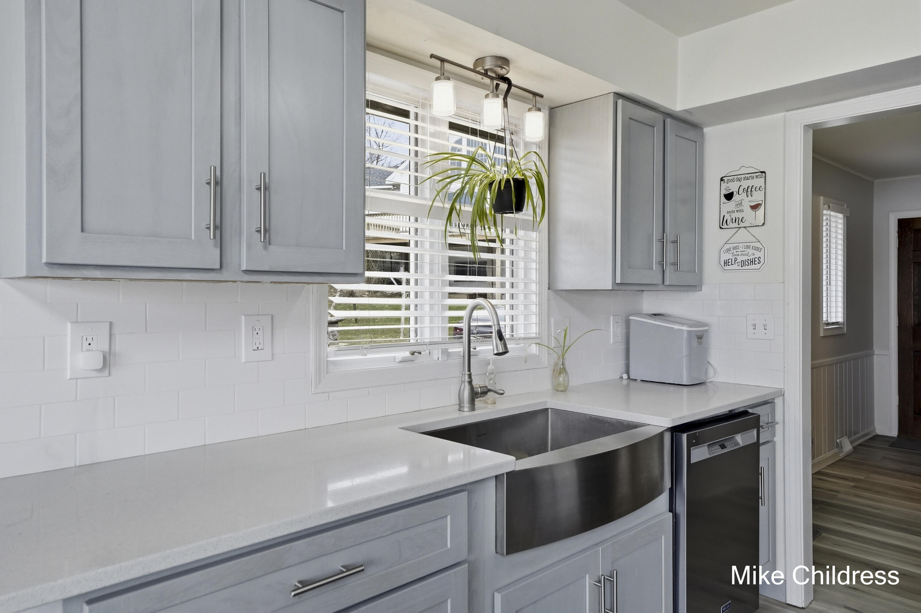 6390 Lakeshore Drive Property Photo 13