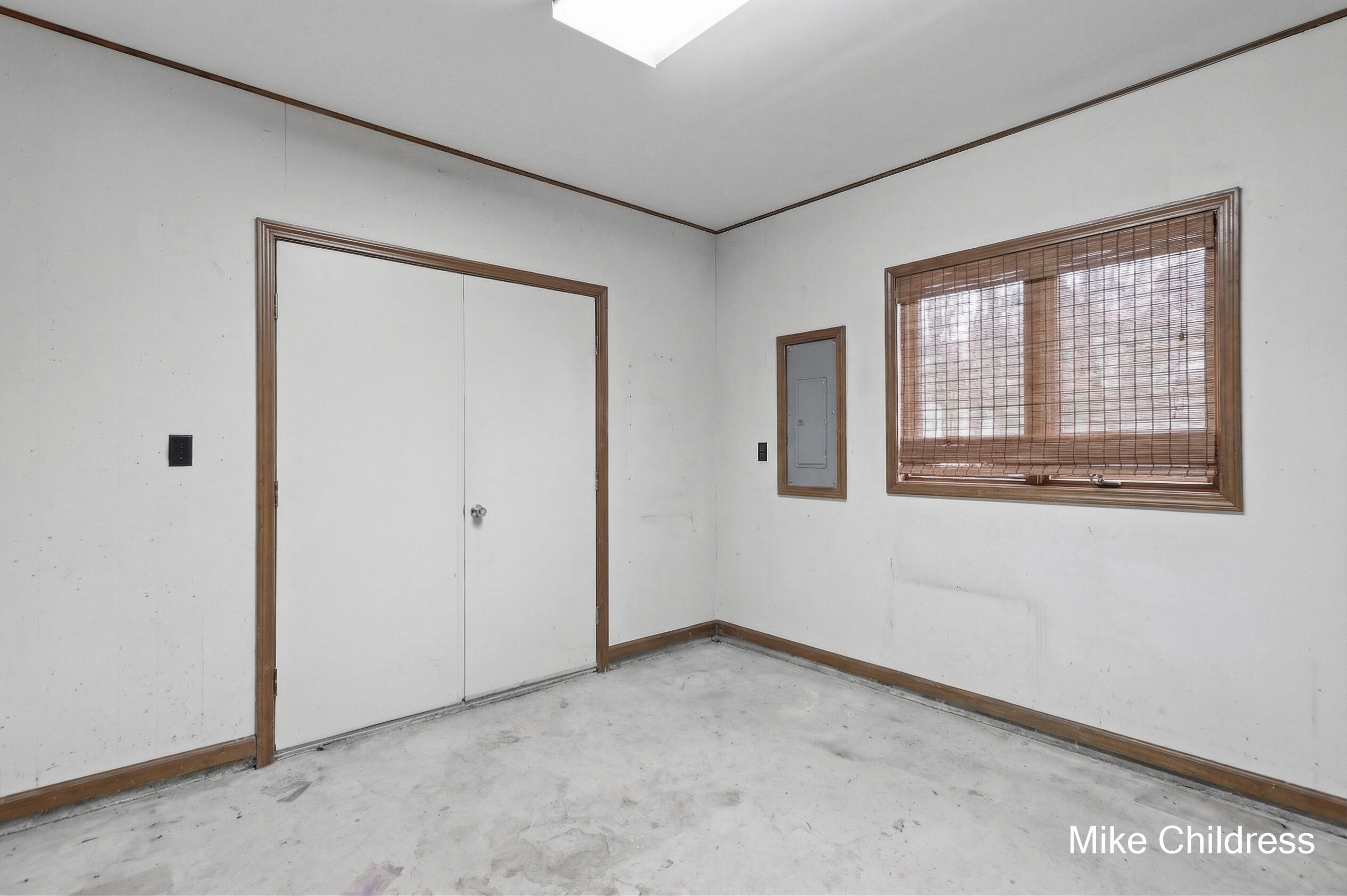 6390 Lakeshore Drive Property Photo 17