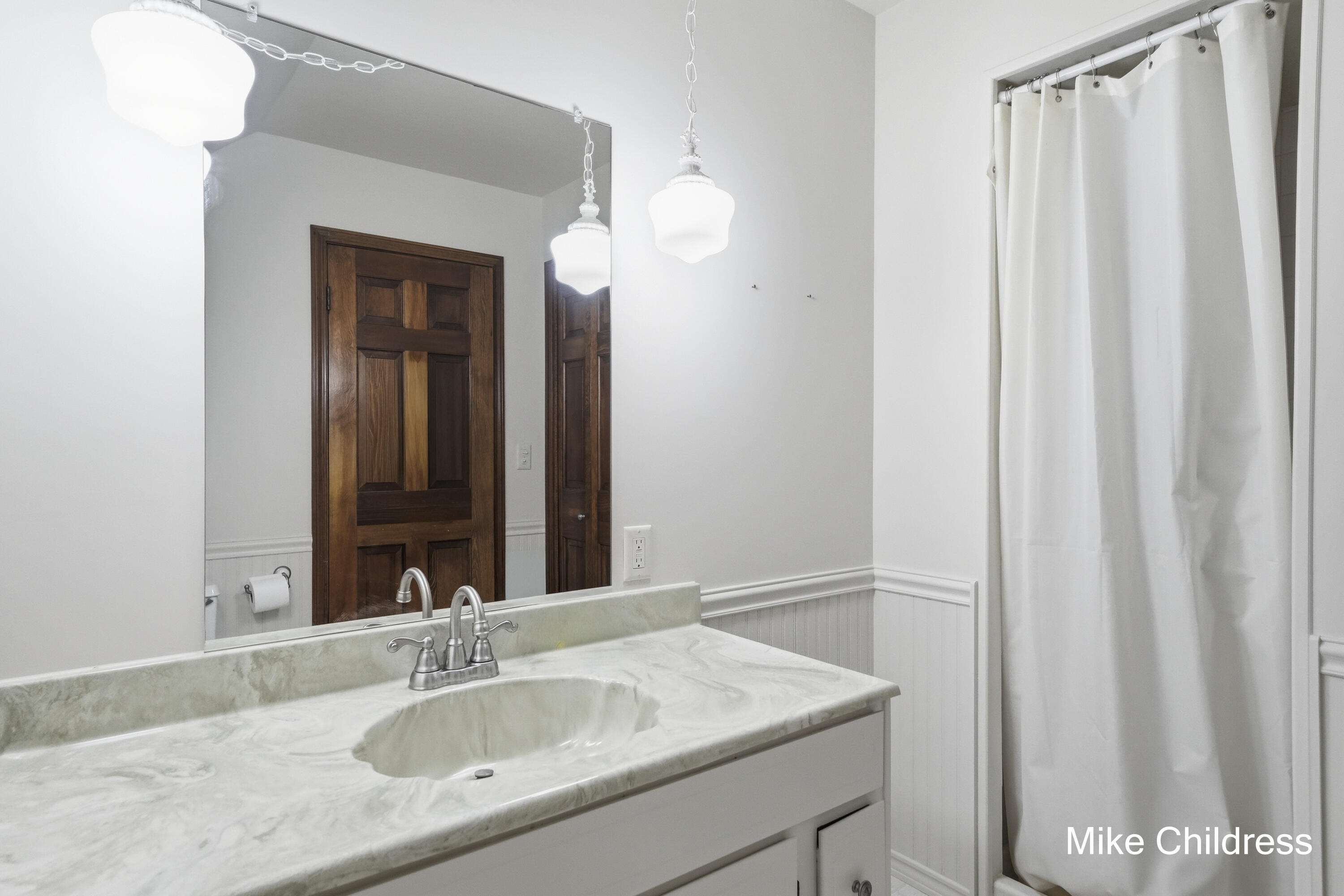 6390 Lakeshore Drive Property Photo 19