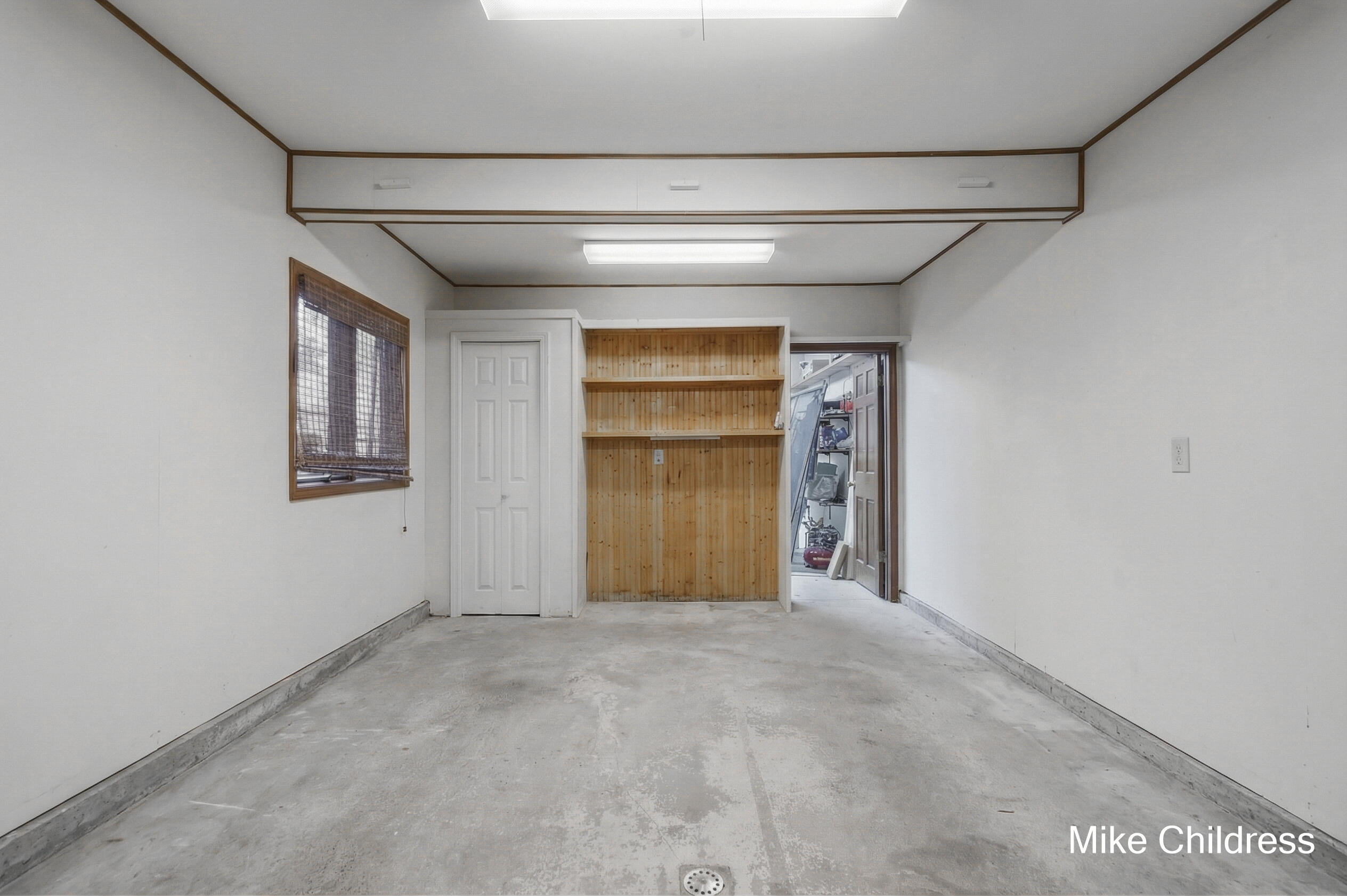 6390 Lakeshore Drive Property Photo 22