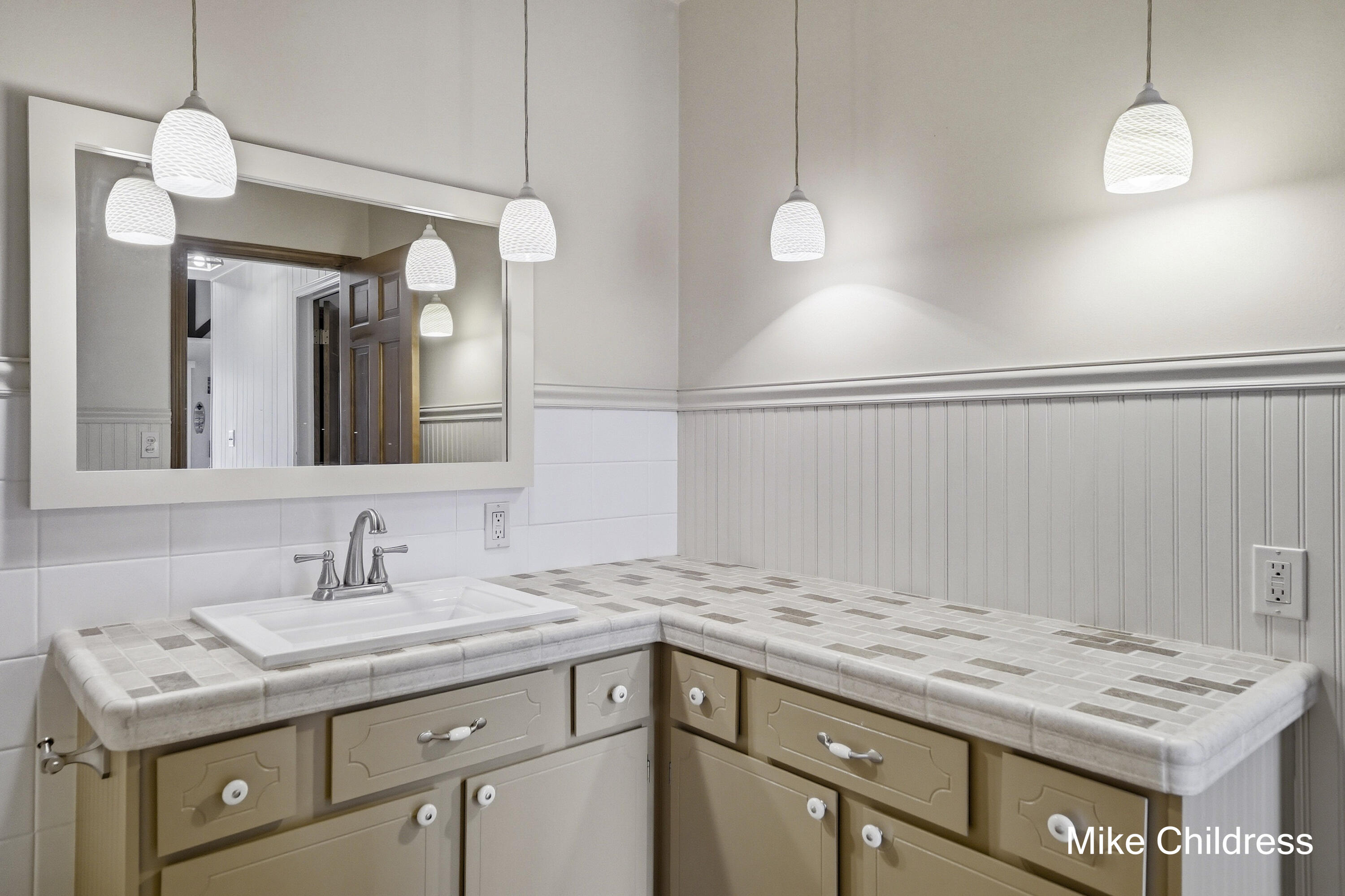 6390 Lakeshore Drive Property Photo 31