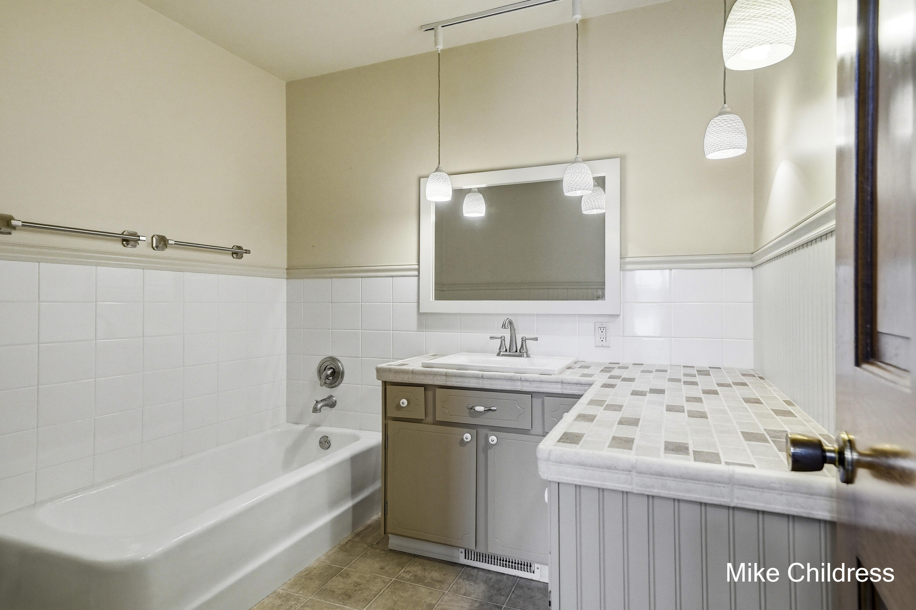 6390 Lakeshore Drive Property Photo 36
