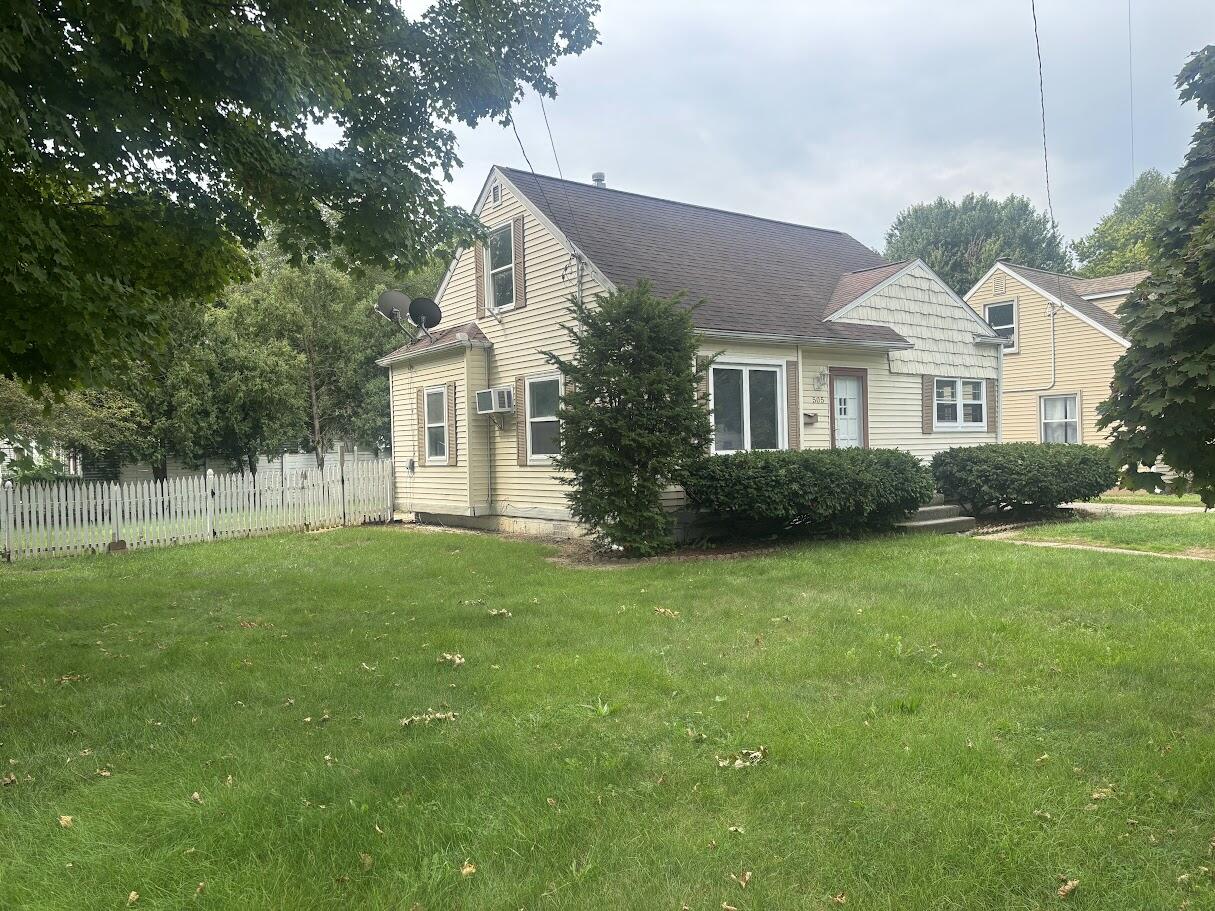 505 Riverside Avenue Property Photo 2