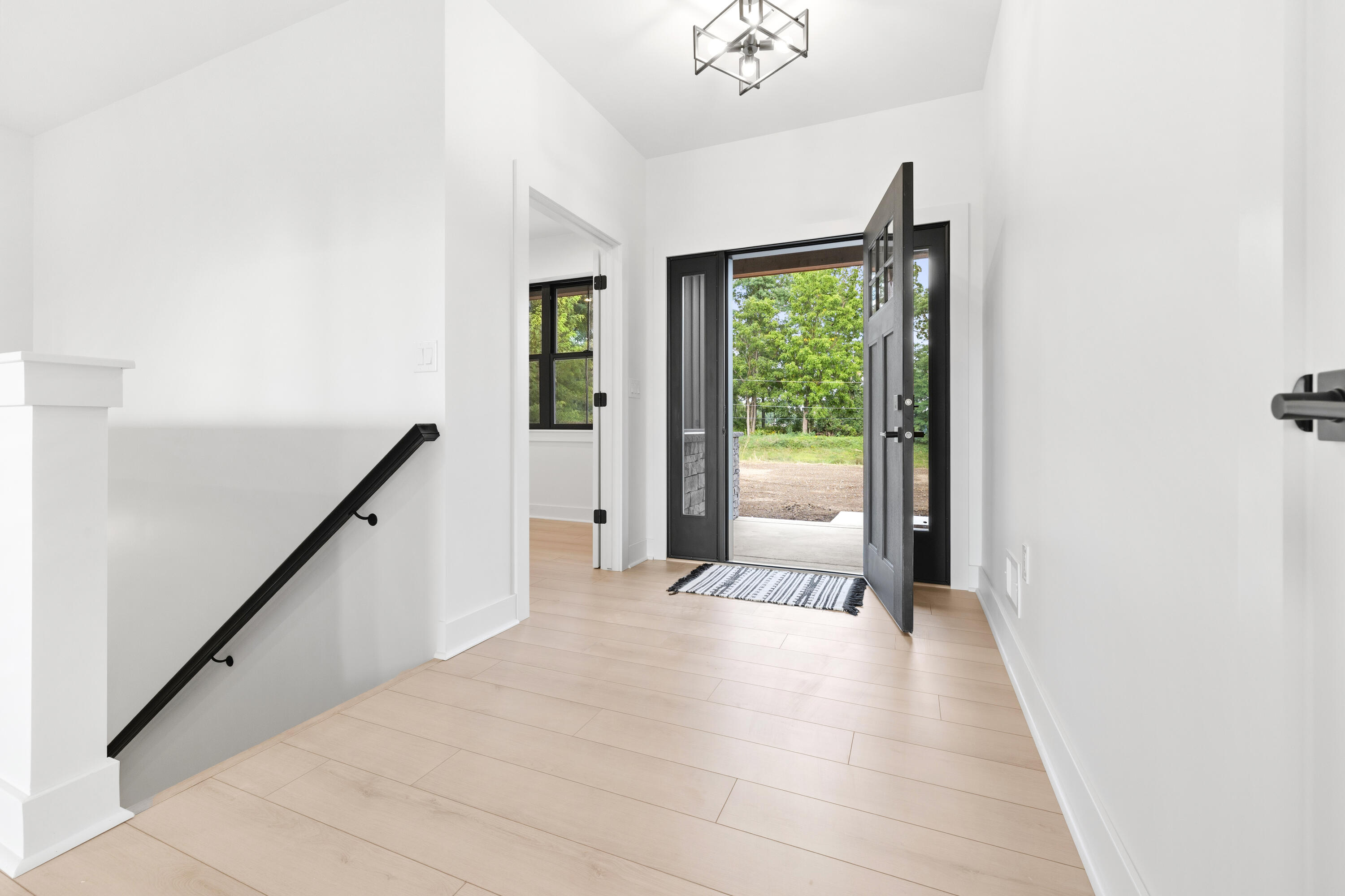 7997 Bergin Road Property Photo 4