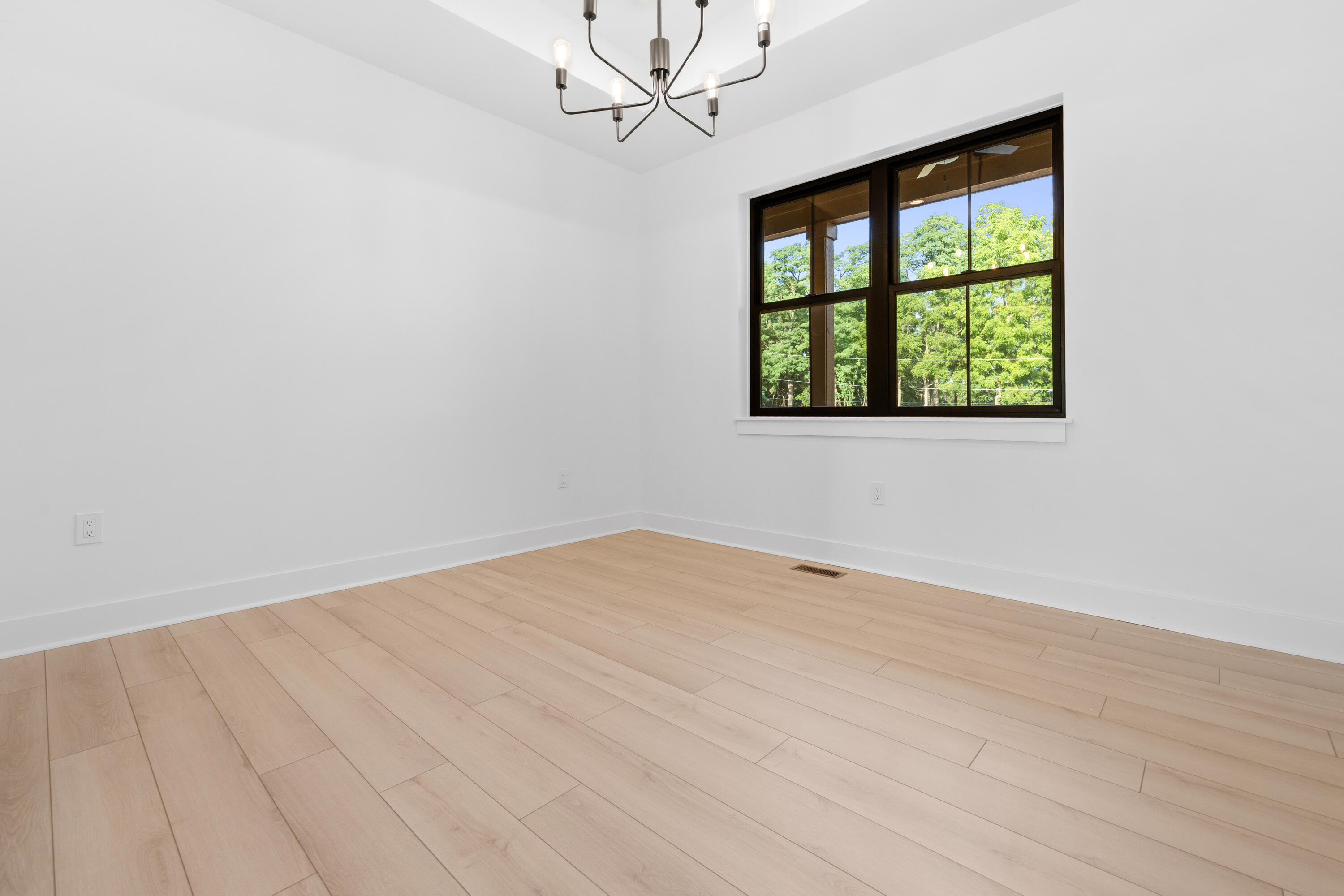 7997 Bergin Road Property Photo 14