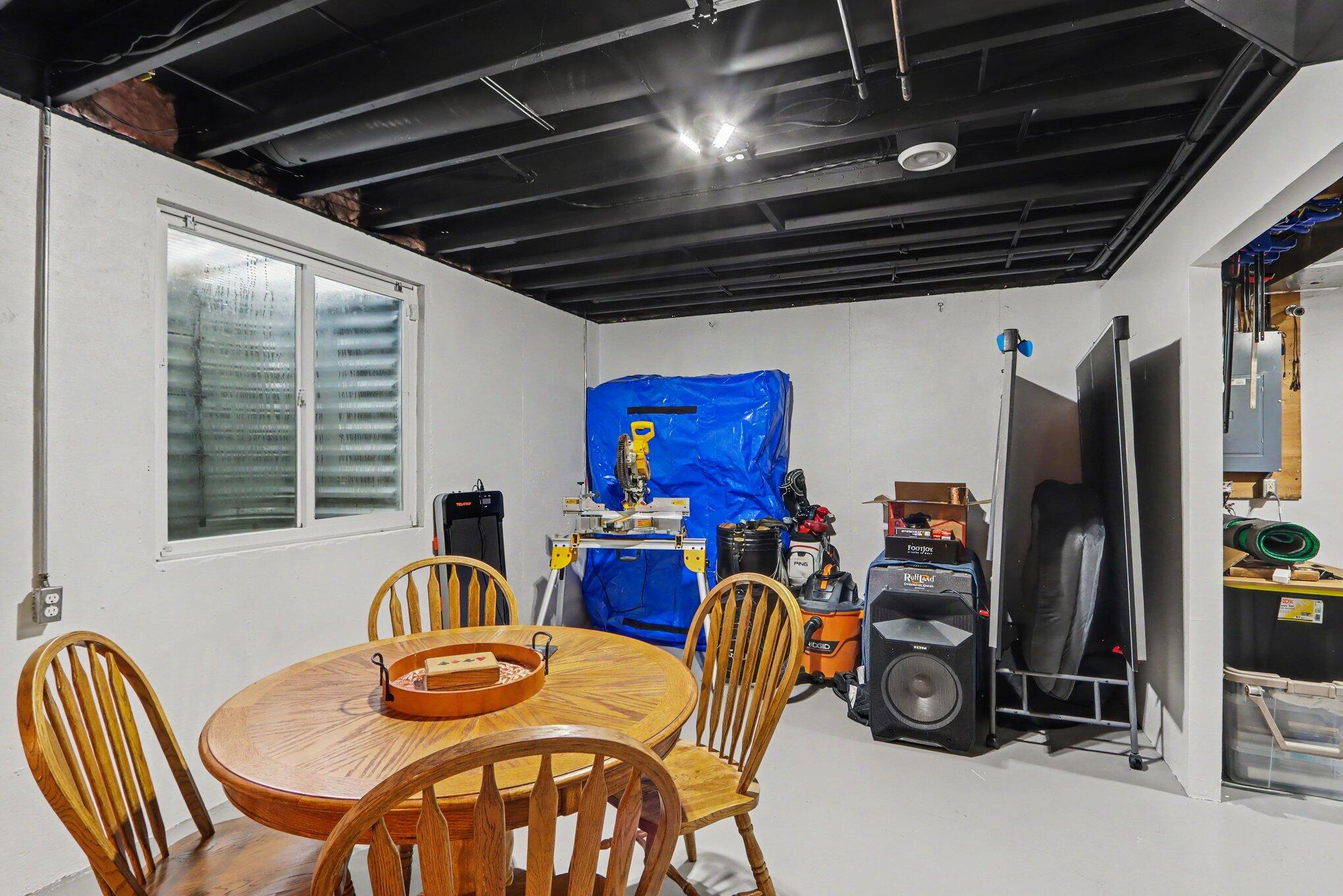 8150 Black Forest Drive Property Photo 19