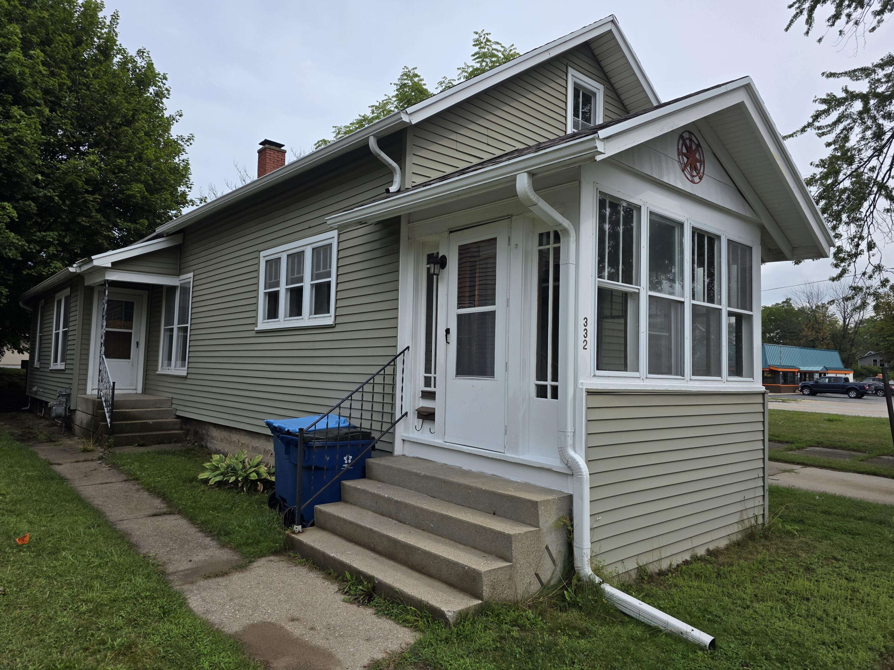 332 3rd Street Property Photo 1