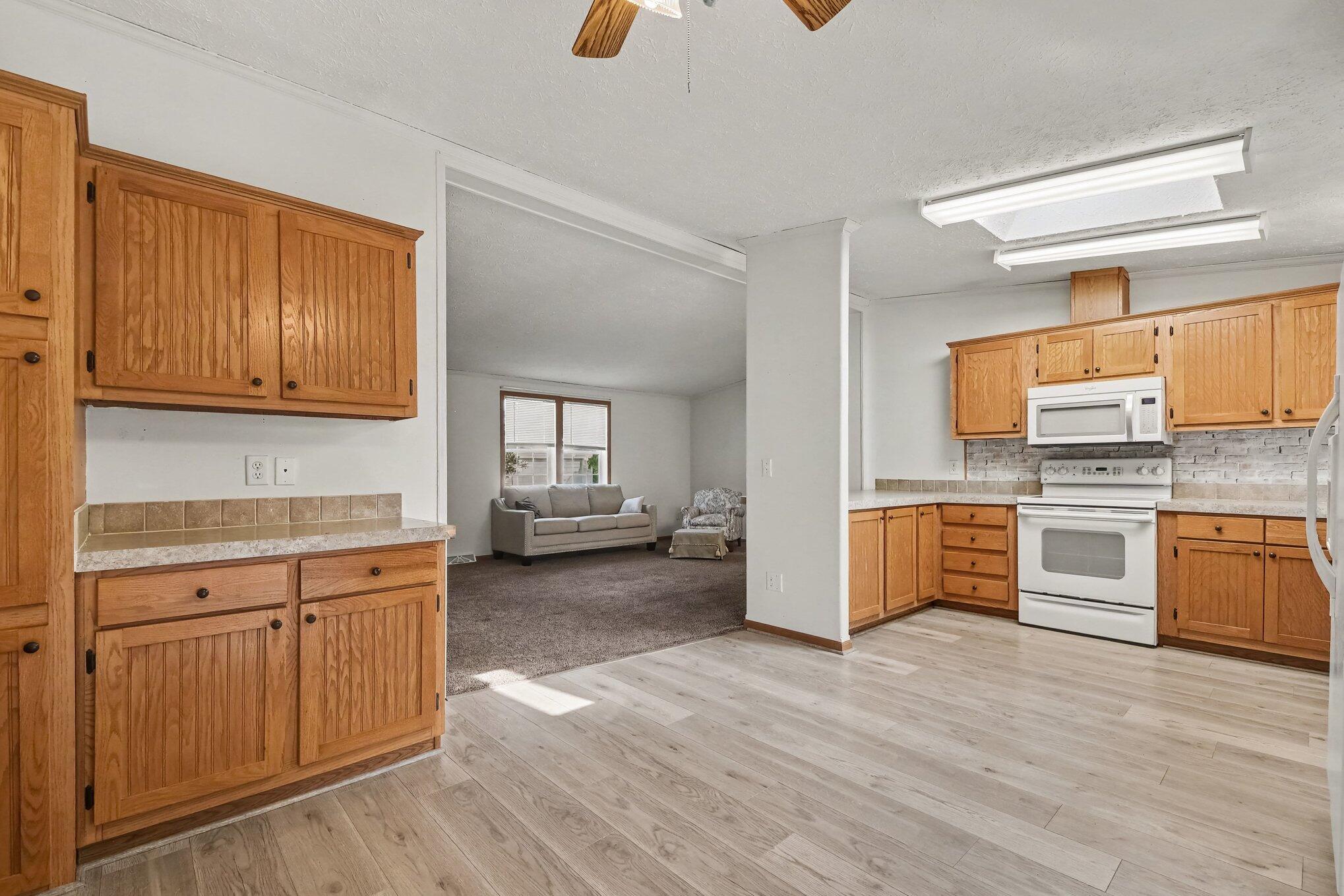 3524 Cloverfield Drive Property Photo 14
