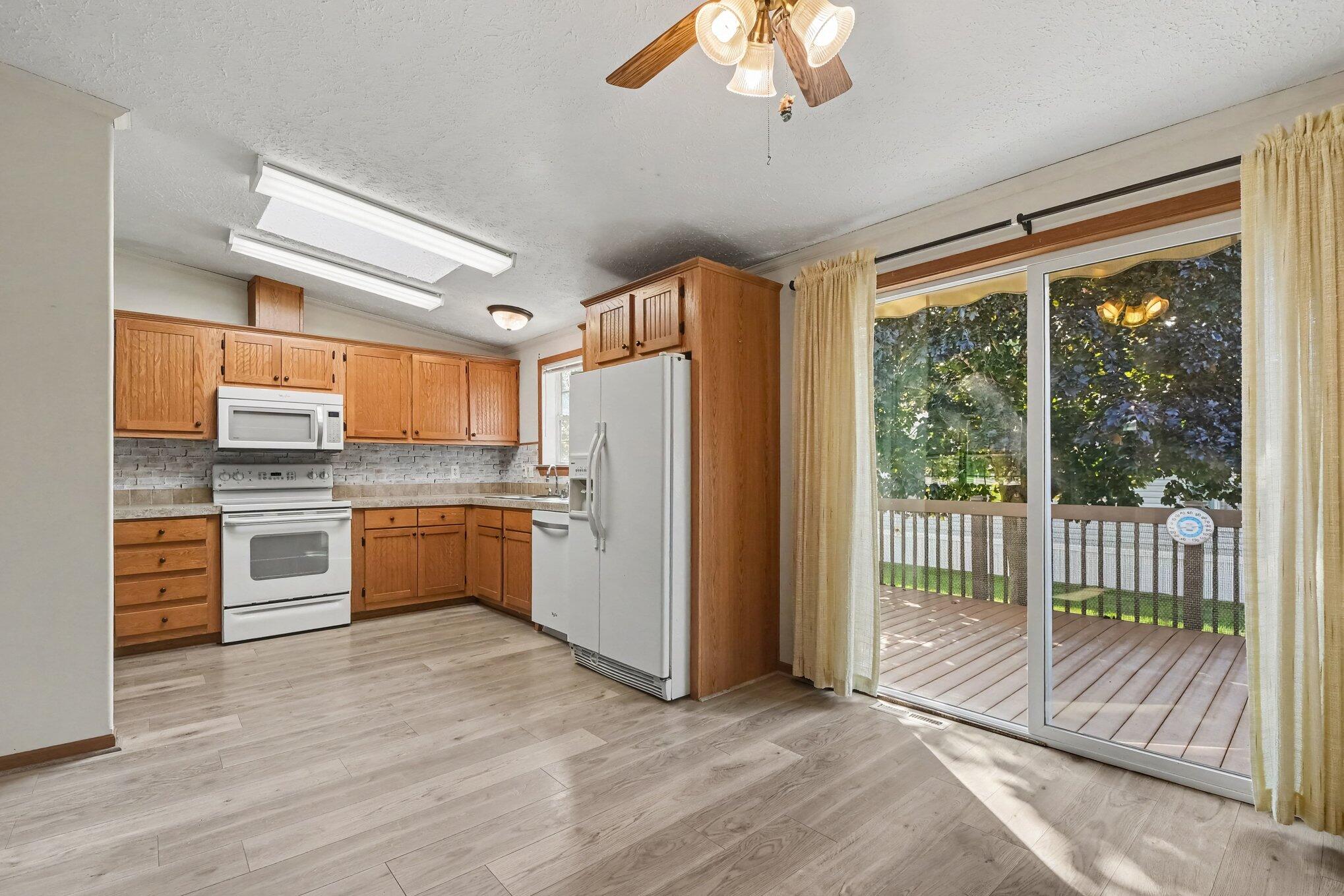 3524 Cloverfield Drive Property Photo 15