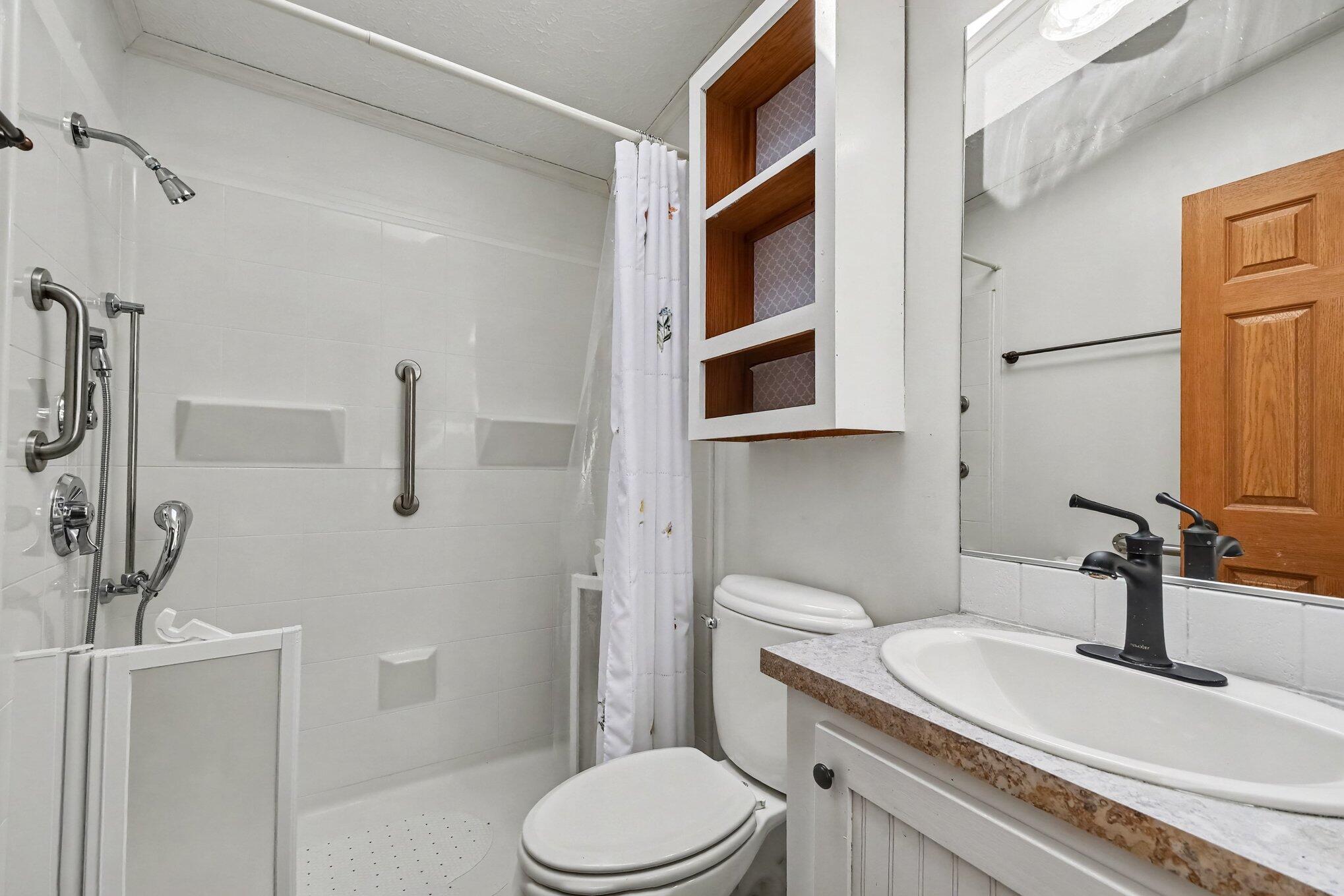 3524 Cloverfield Drive Property Photo 21