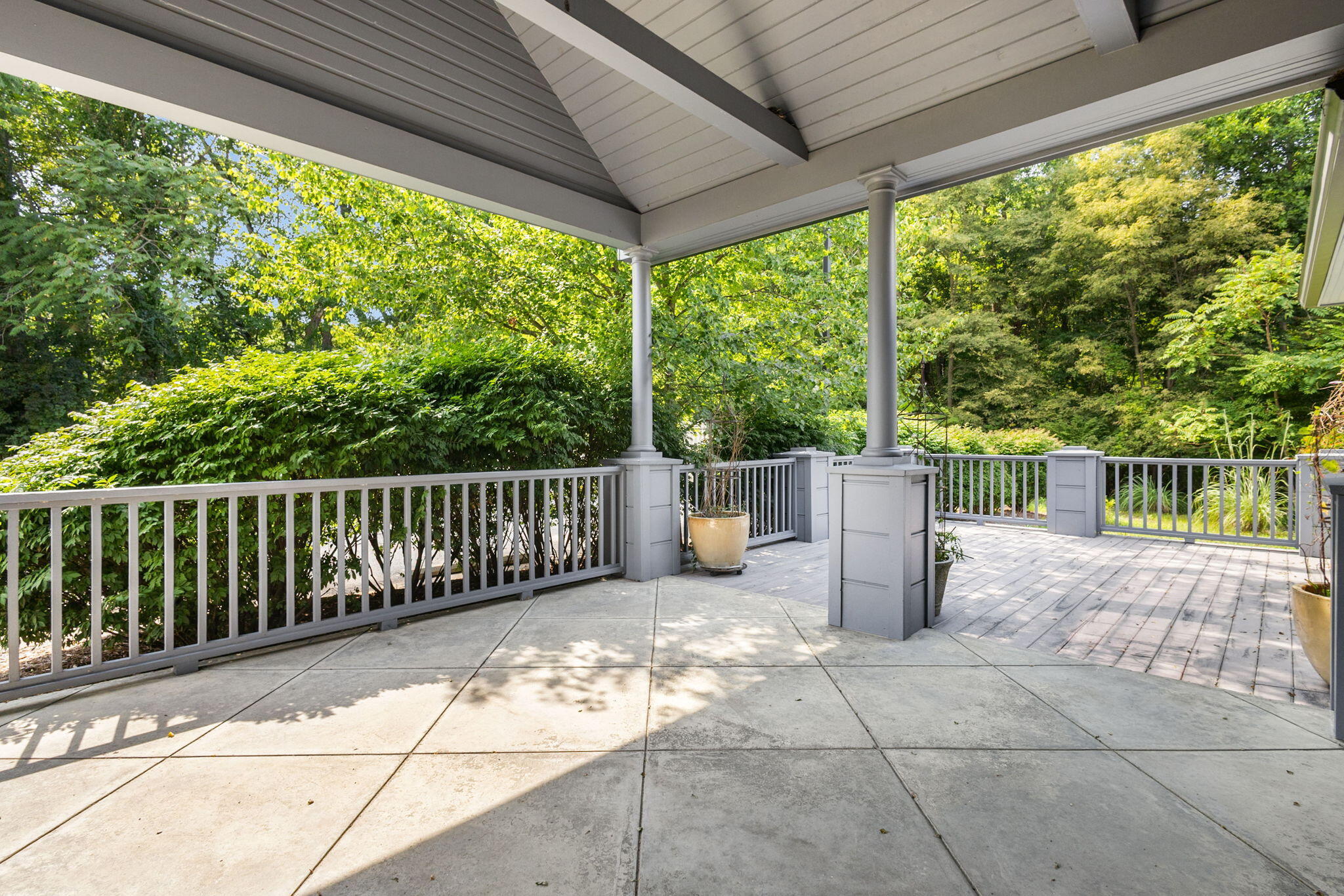12868 Red Arrow Highway Property Photo 8