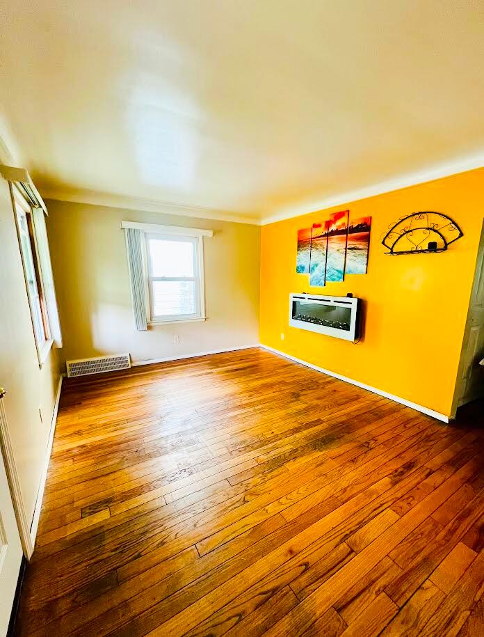 15894 Coram Street Property Photo 3