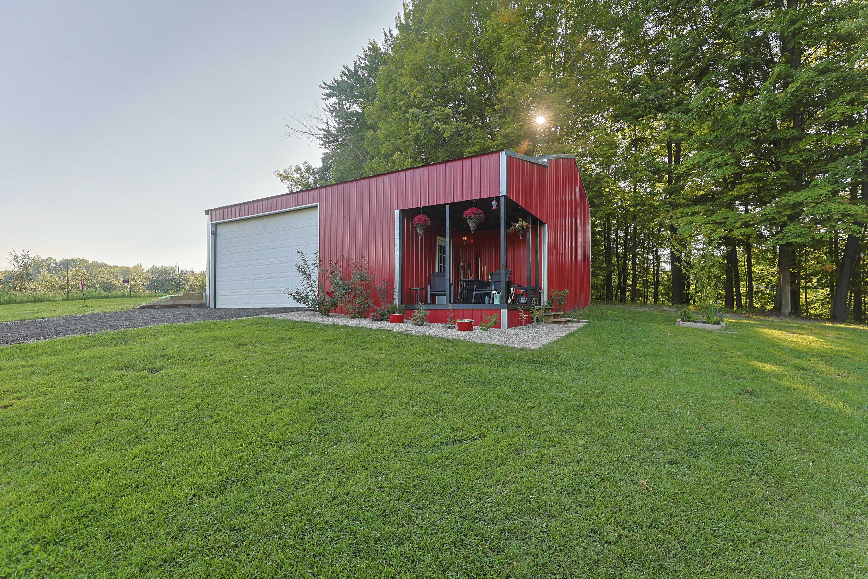 14910 Boyle Lake Road Property Photo 3