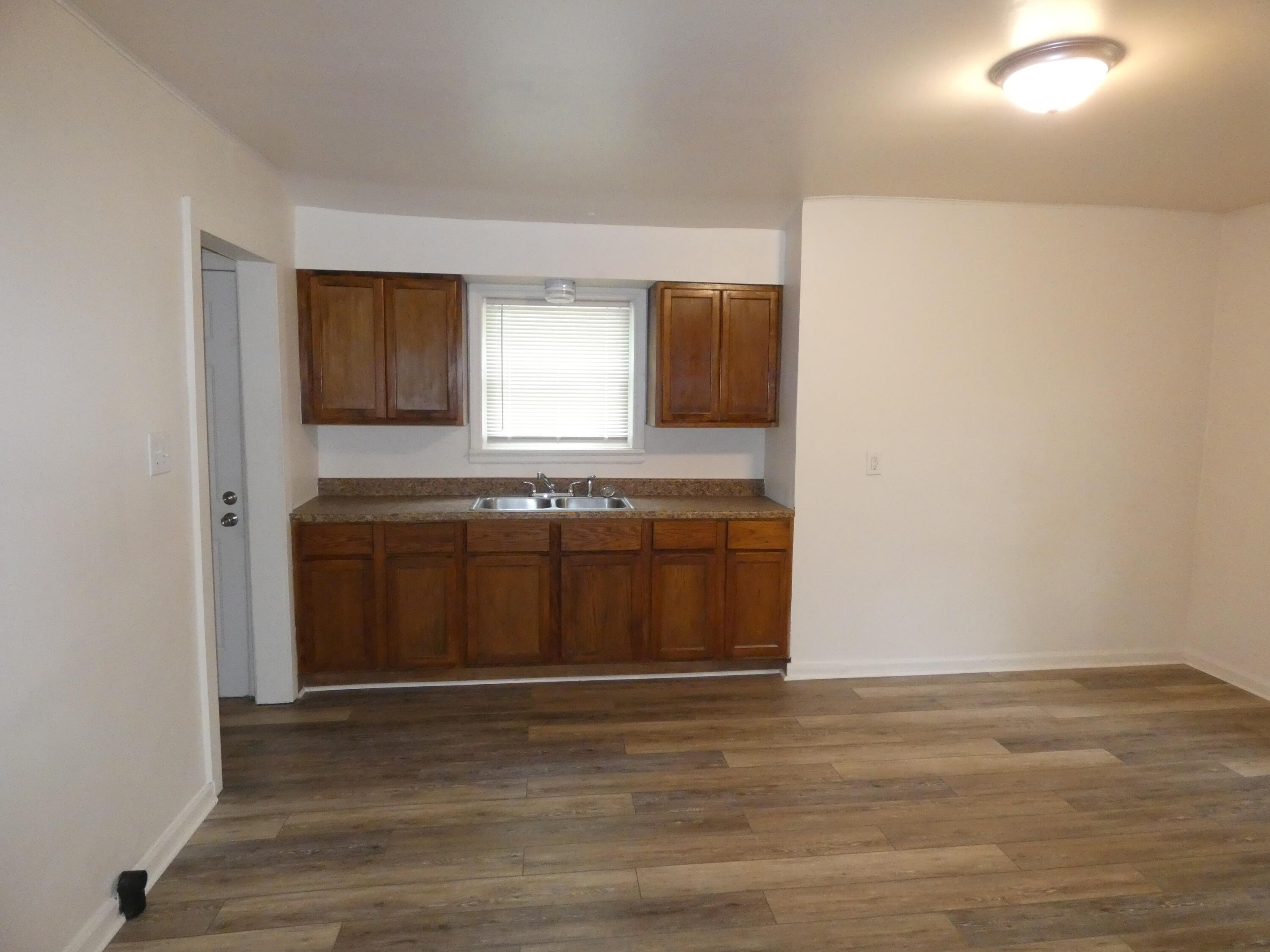 1330 Bishop Avenue Property Photo 6