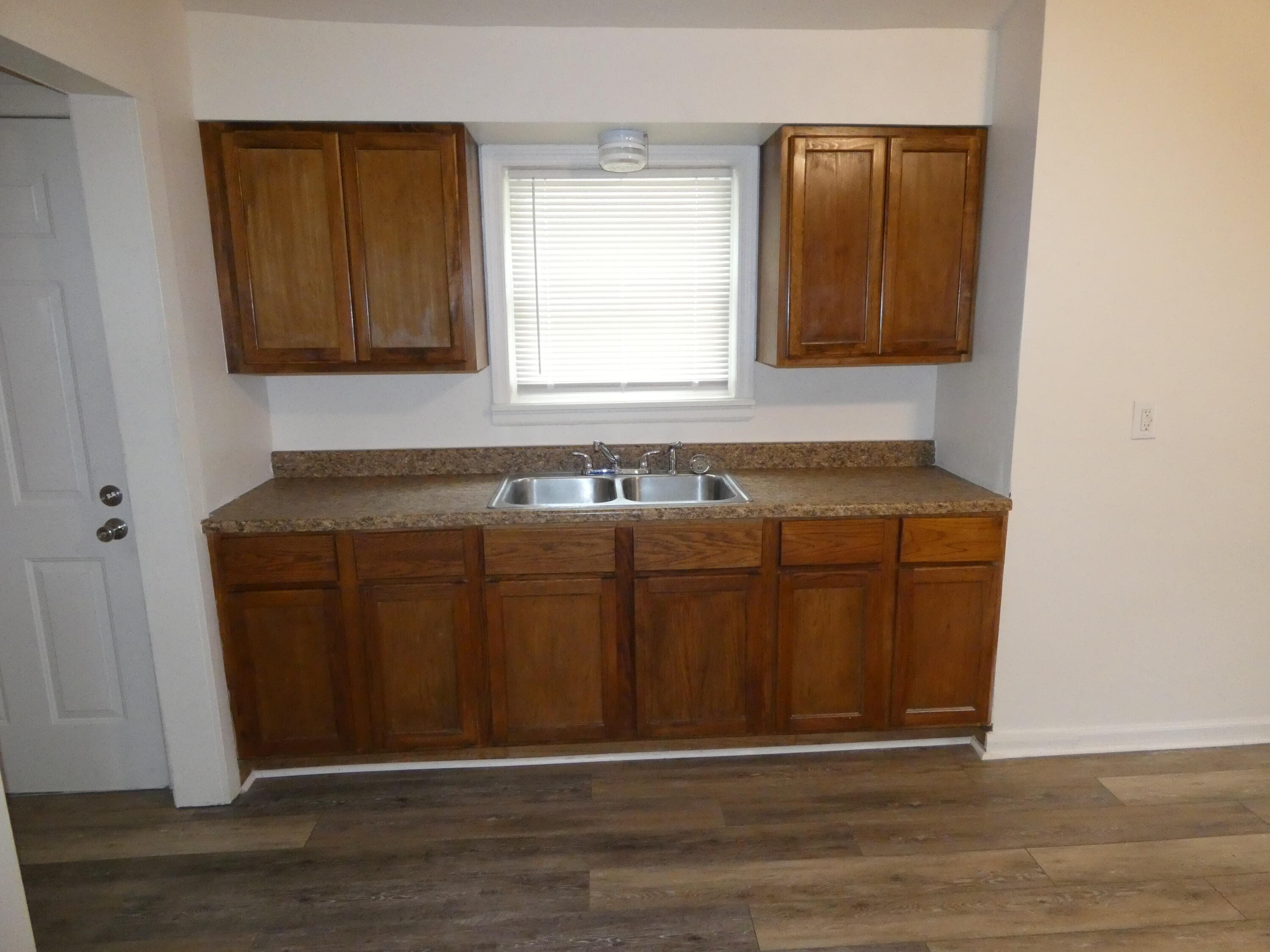 1330 Bishop Avenue Property Photo 7