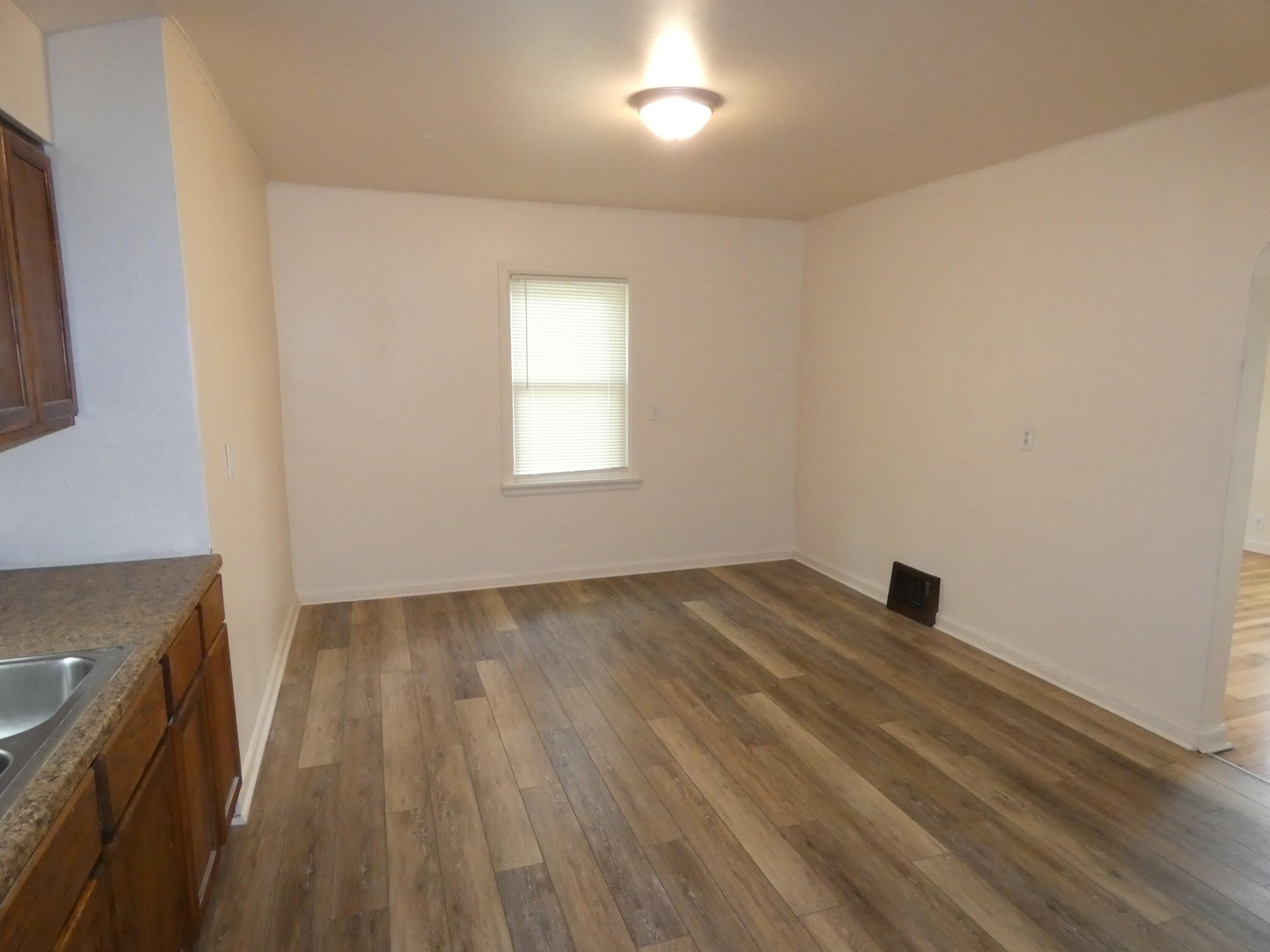 1330 Bishop Avenue Property Photo 8